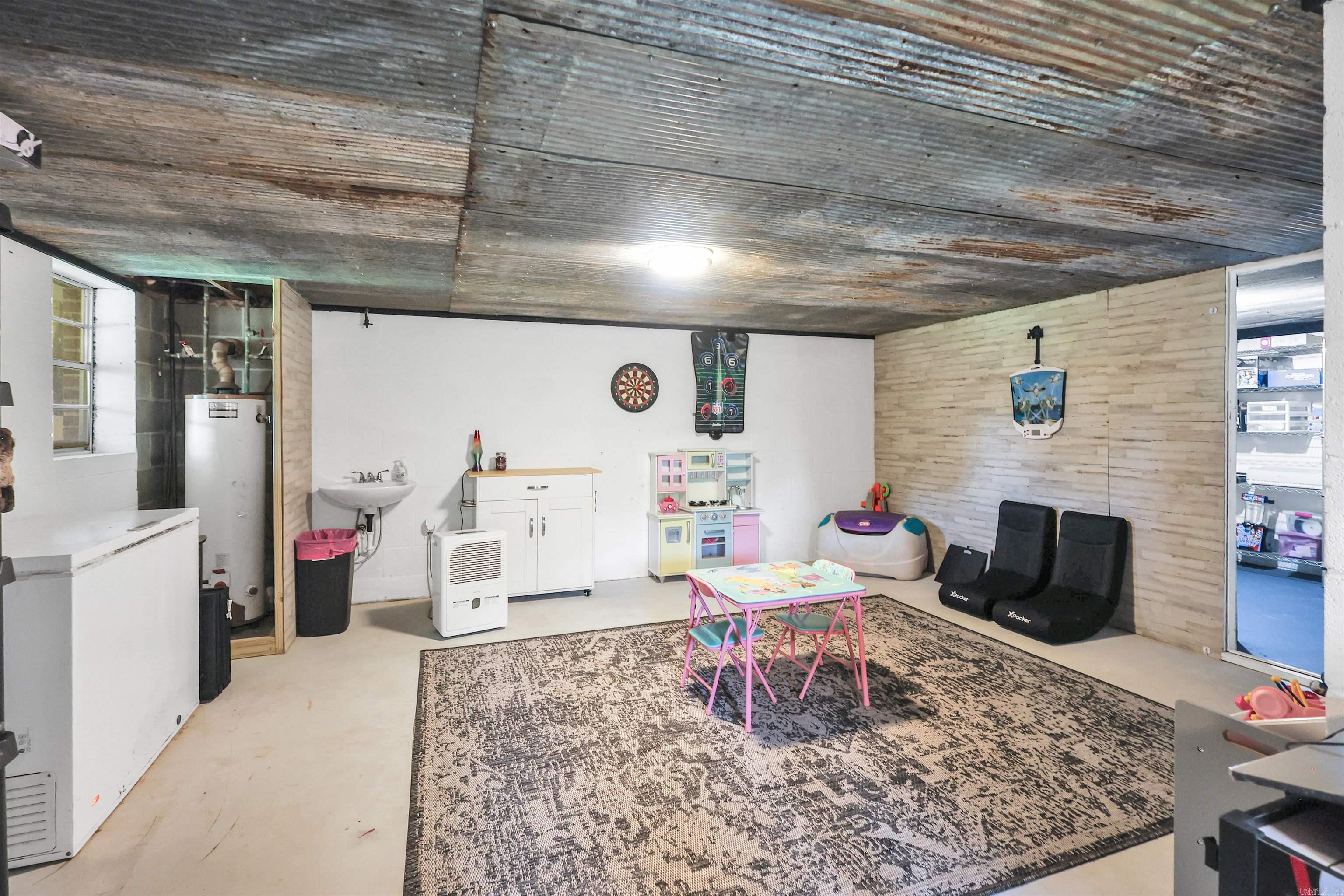 132 South  Mount Ida, AR