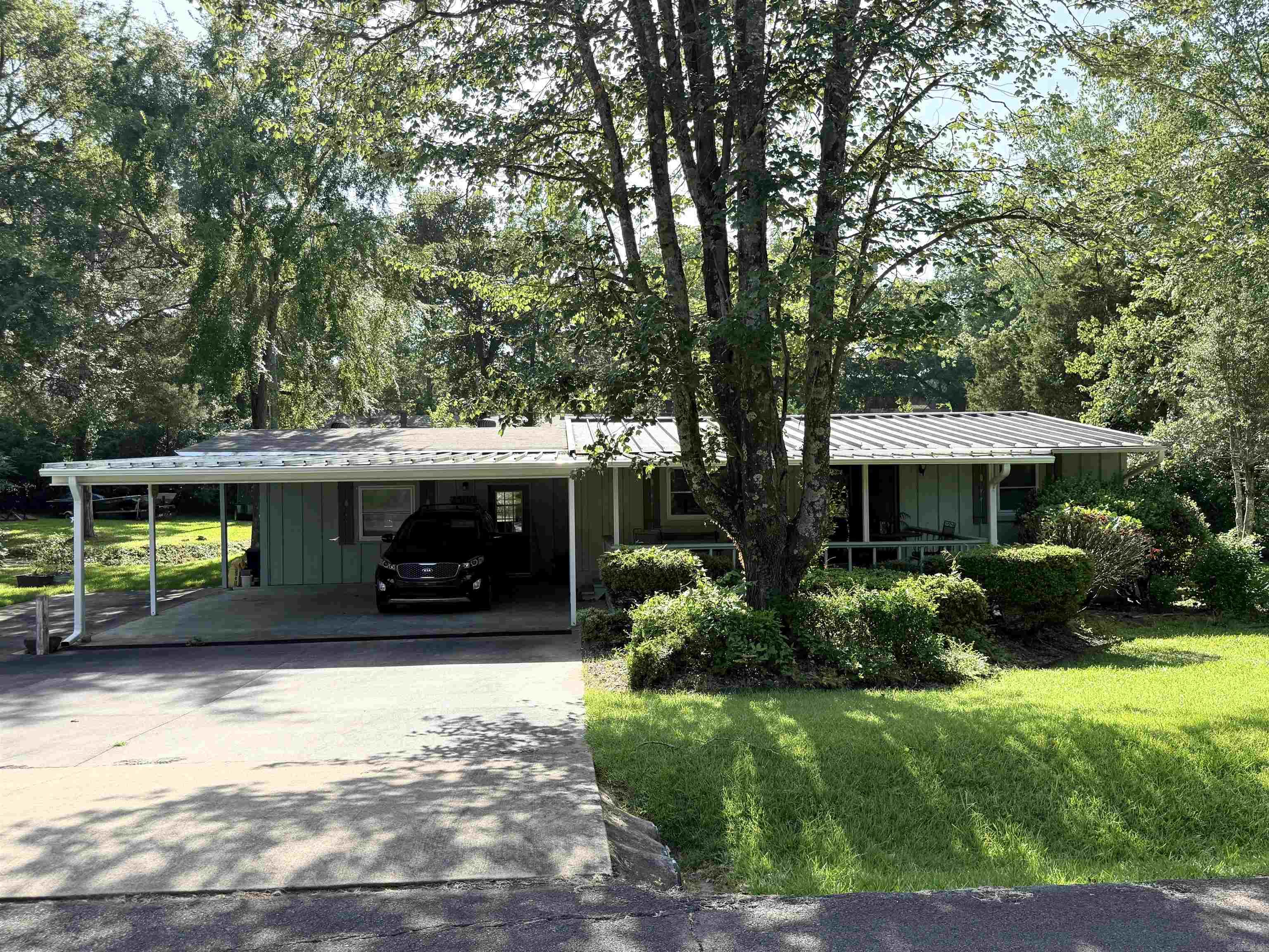2500 Lakeview  Heber Springs, AR