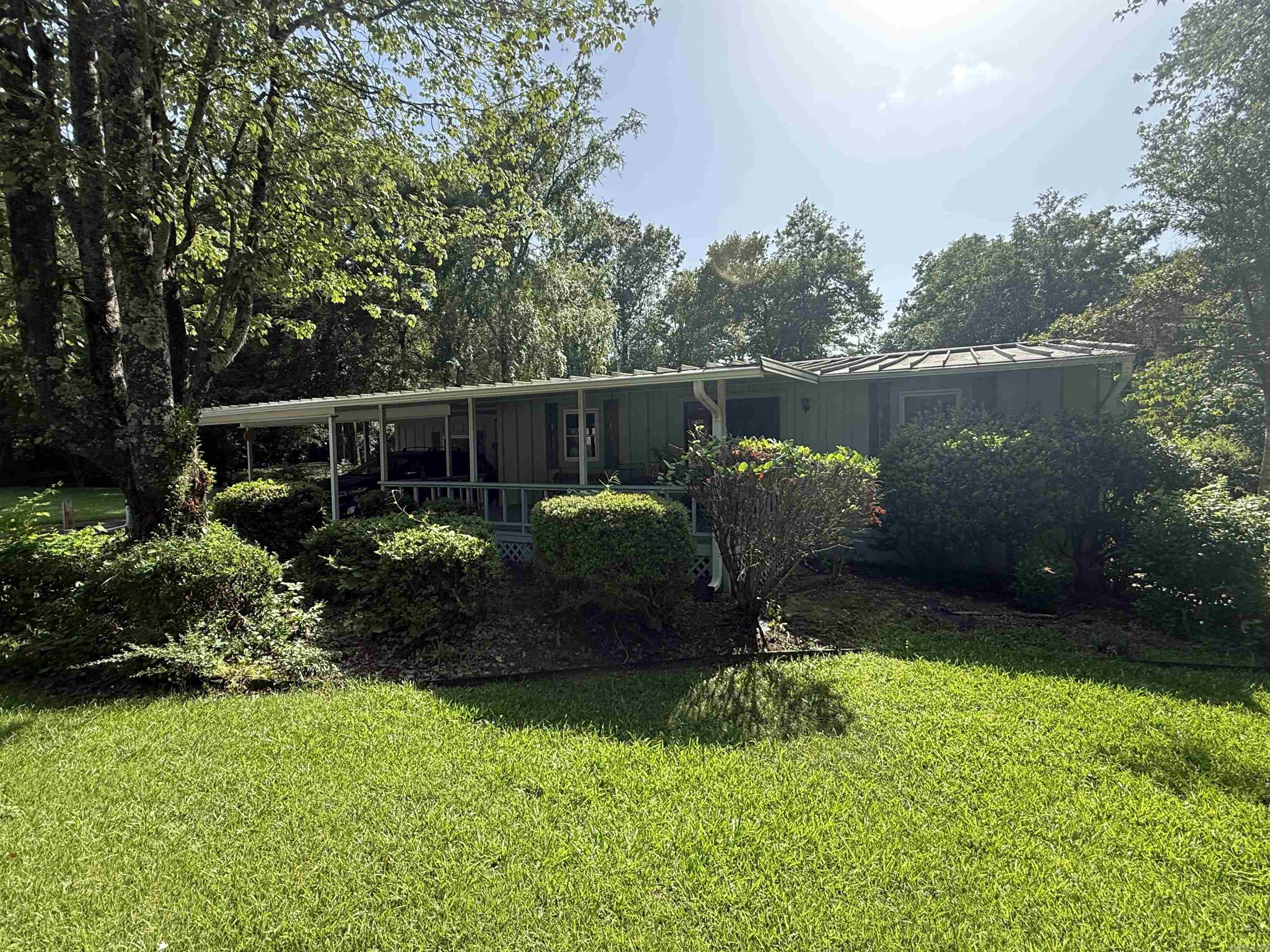 2500 Lakeview  Heber Springs, AR