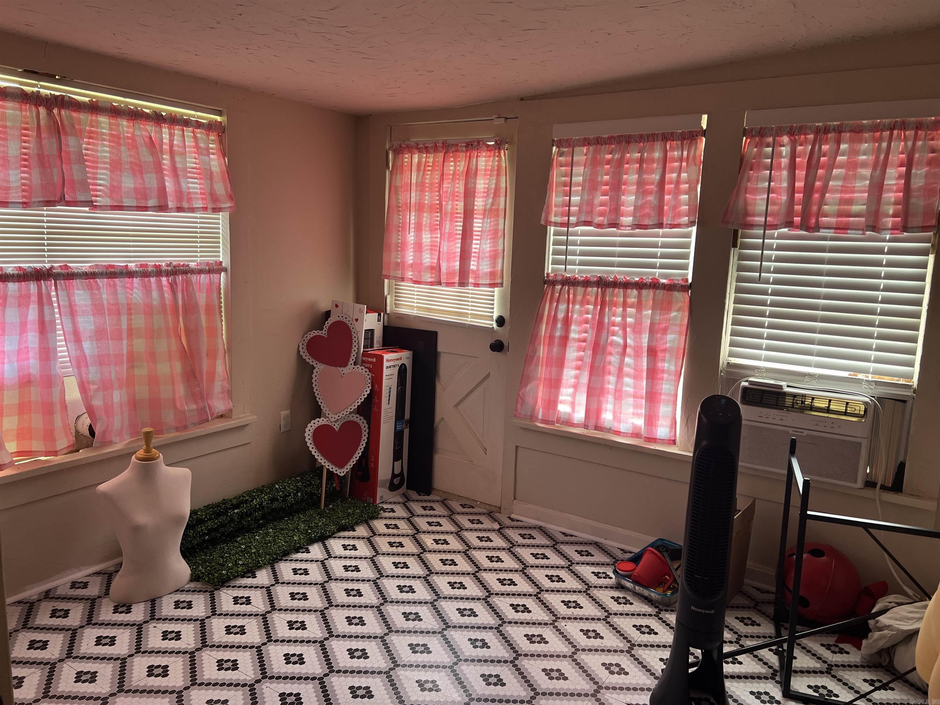 2704 N Highway 229  Haskell, AR