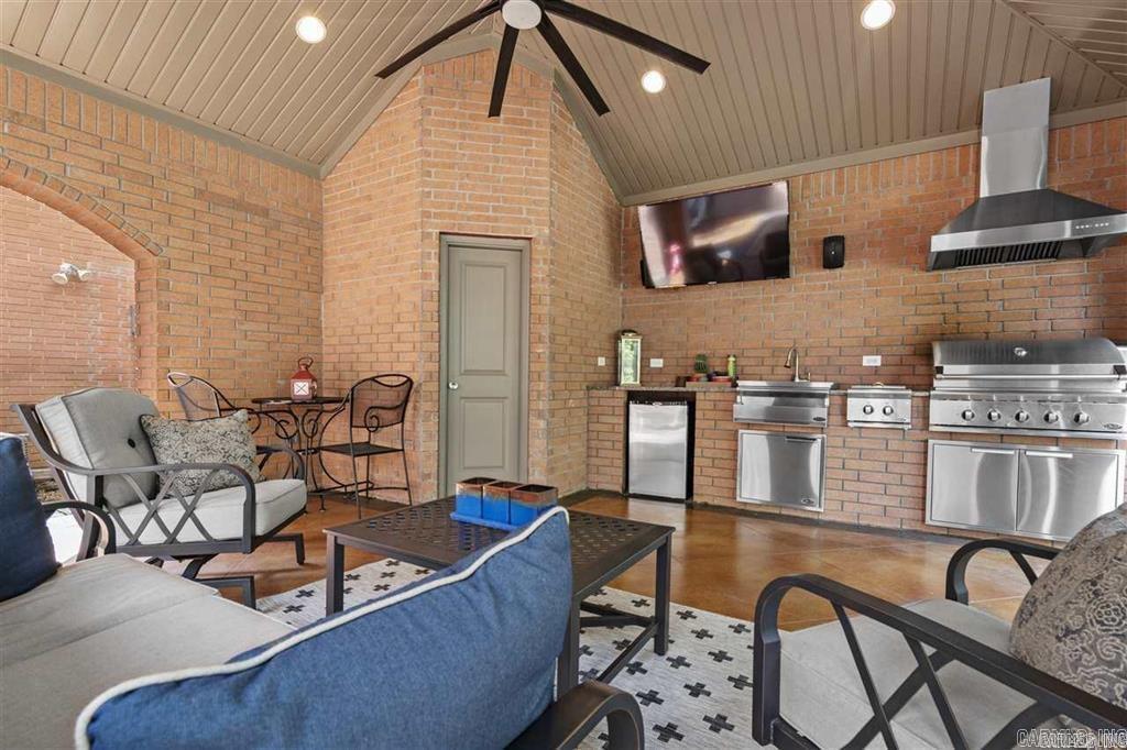 21 Edgewater Ct  Jacksonville, AR