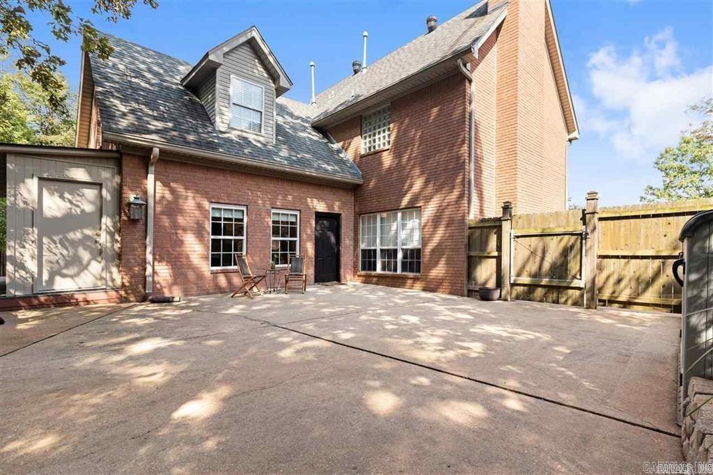 21 Edgewater Ct  Jacksonville, AR