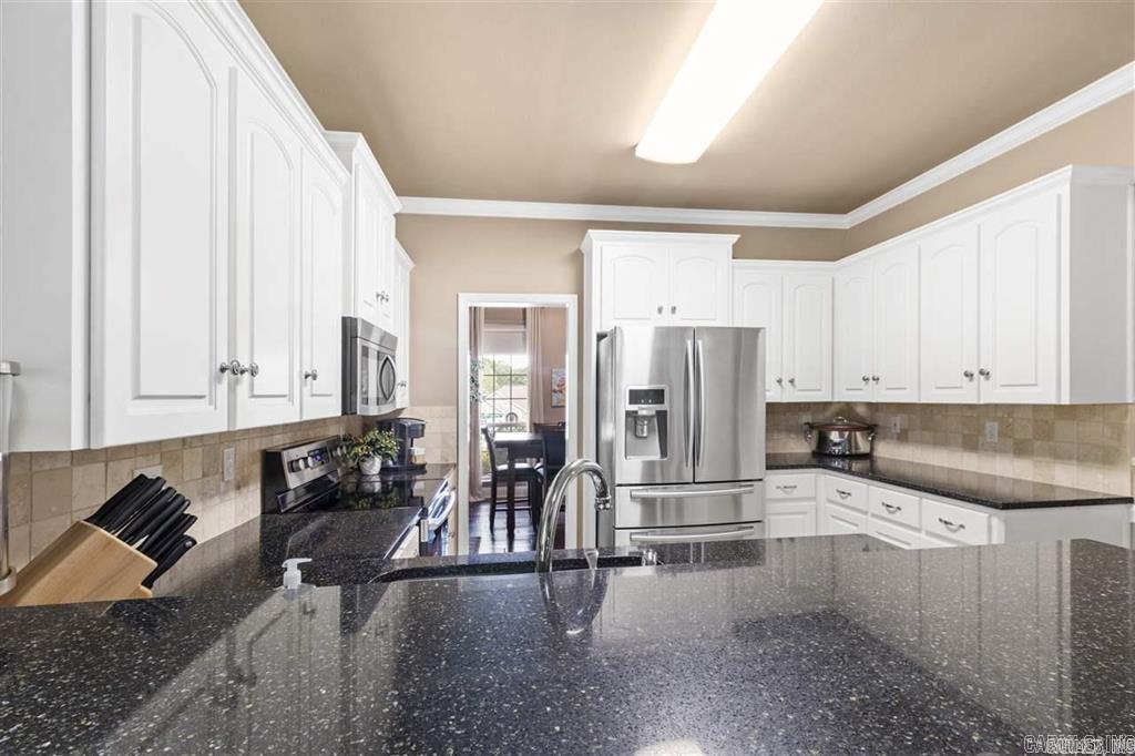 21 Edgewater Ct  Jacksonville, AR