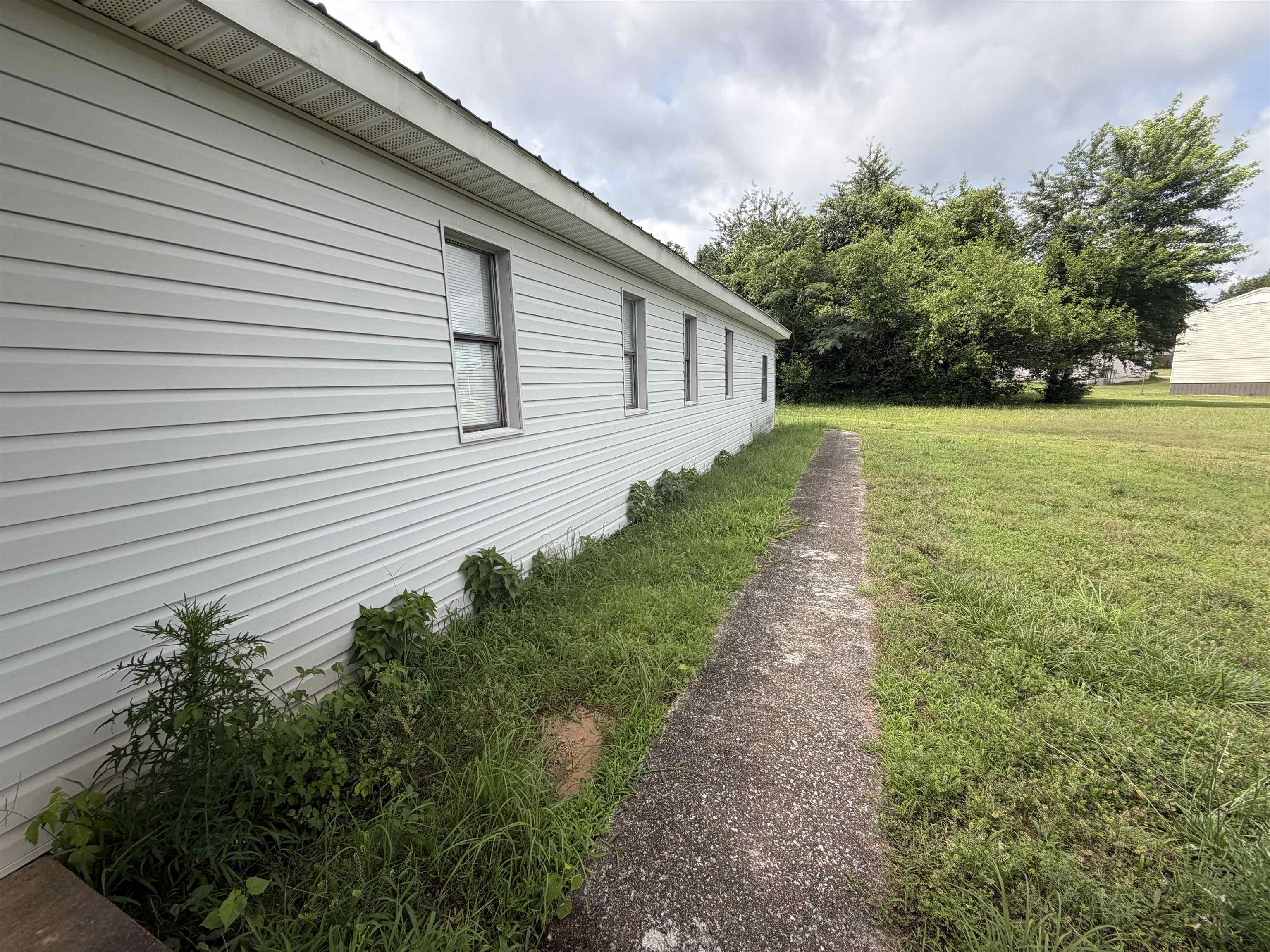 75 Moser Street  Melbourne, AR