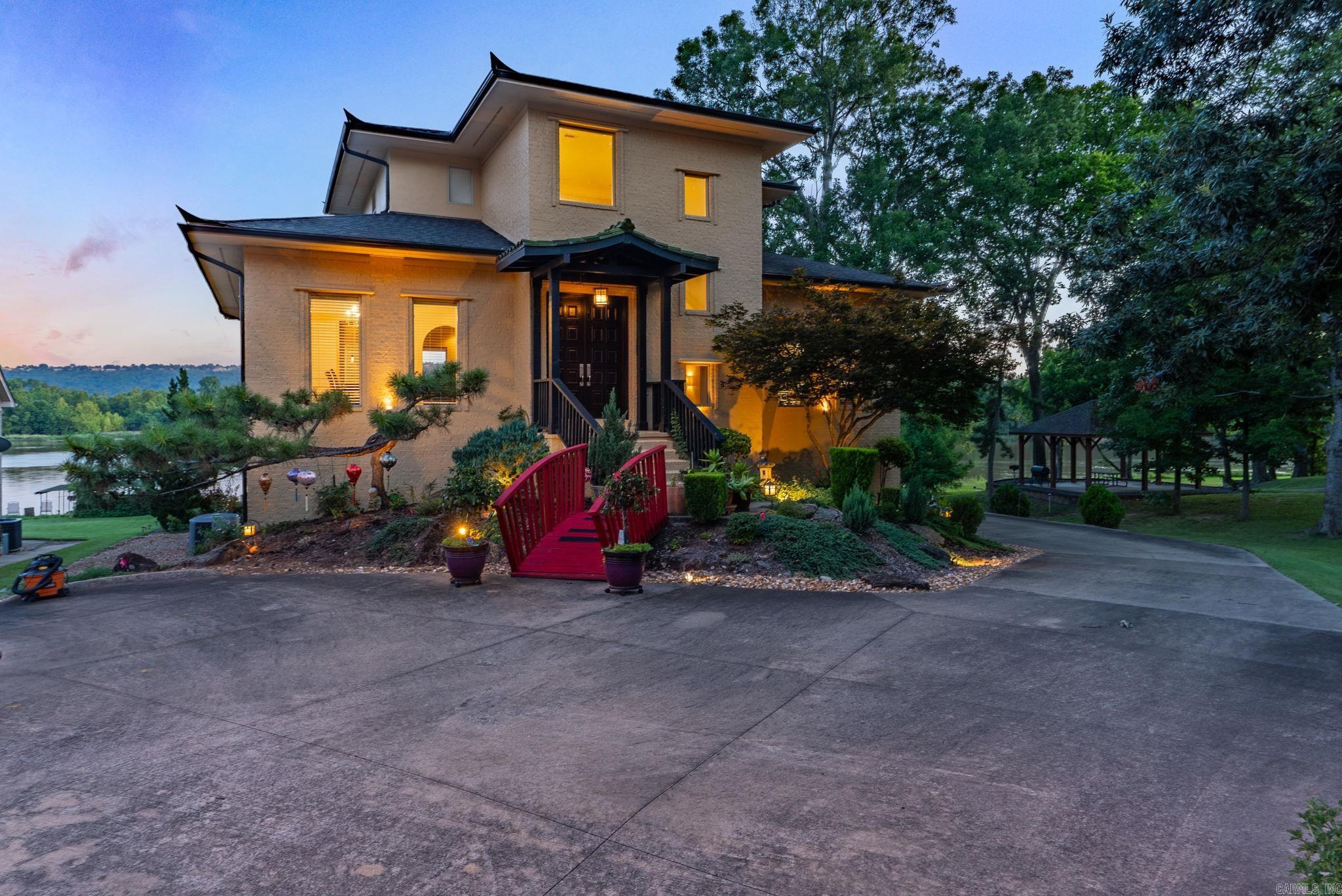 7 Crystal Mountain Cove  Maumelle, AR