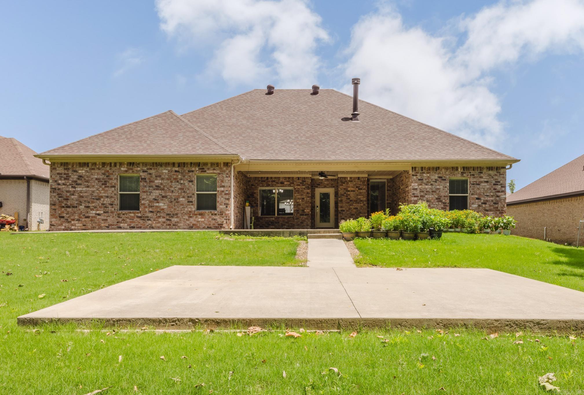 3020 Olson Cir  Bryant, AR