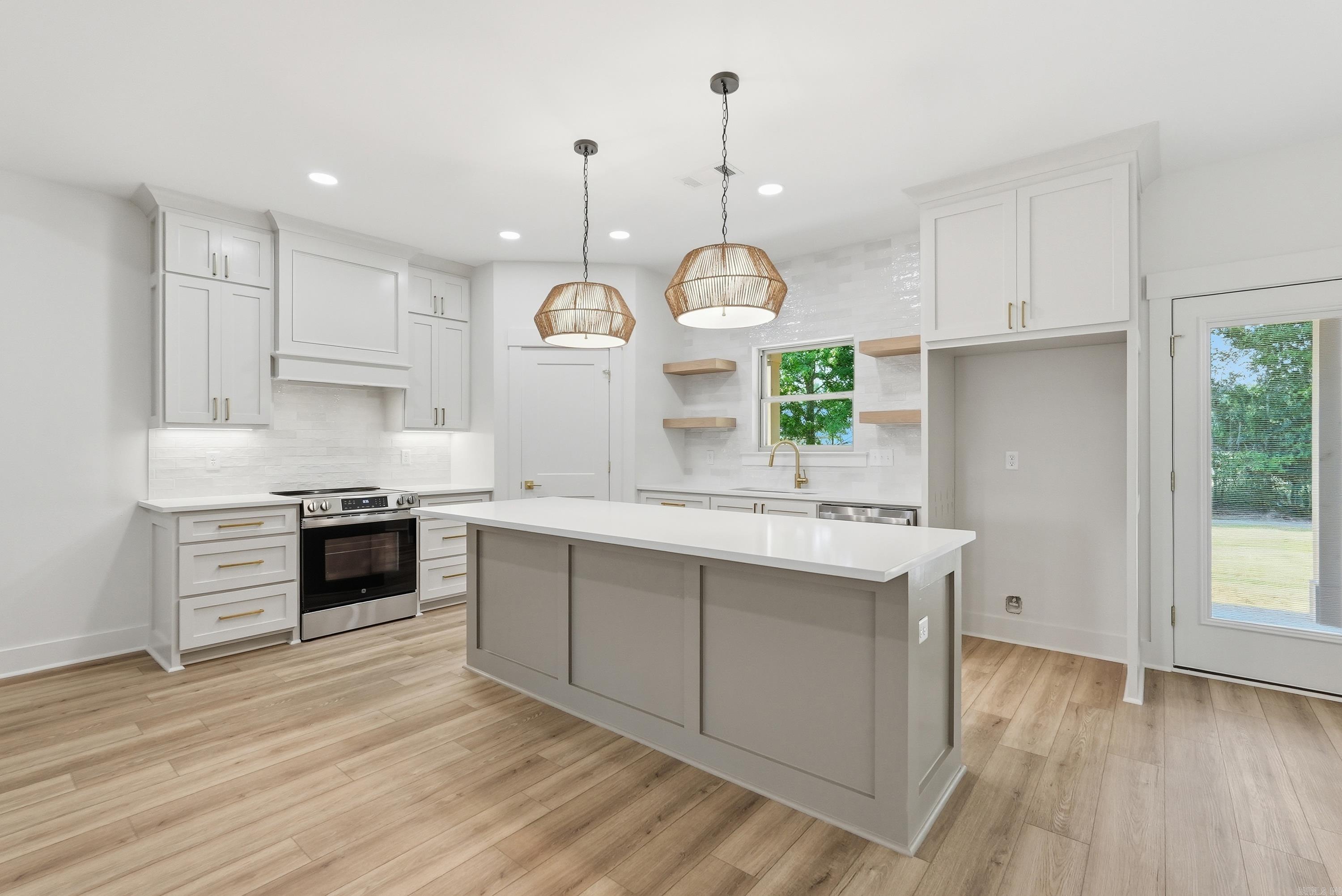25 Libra  Ward, AR