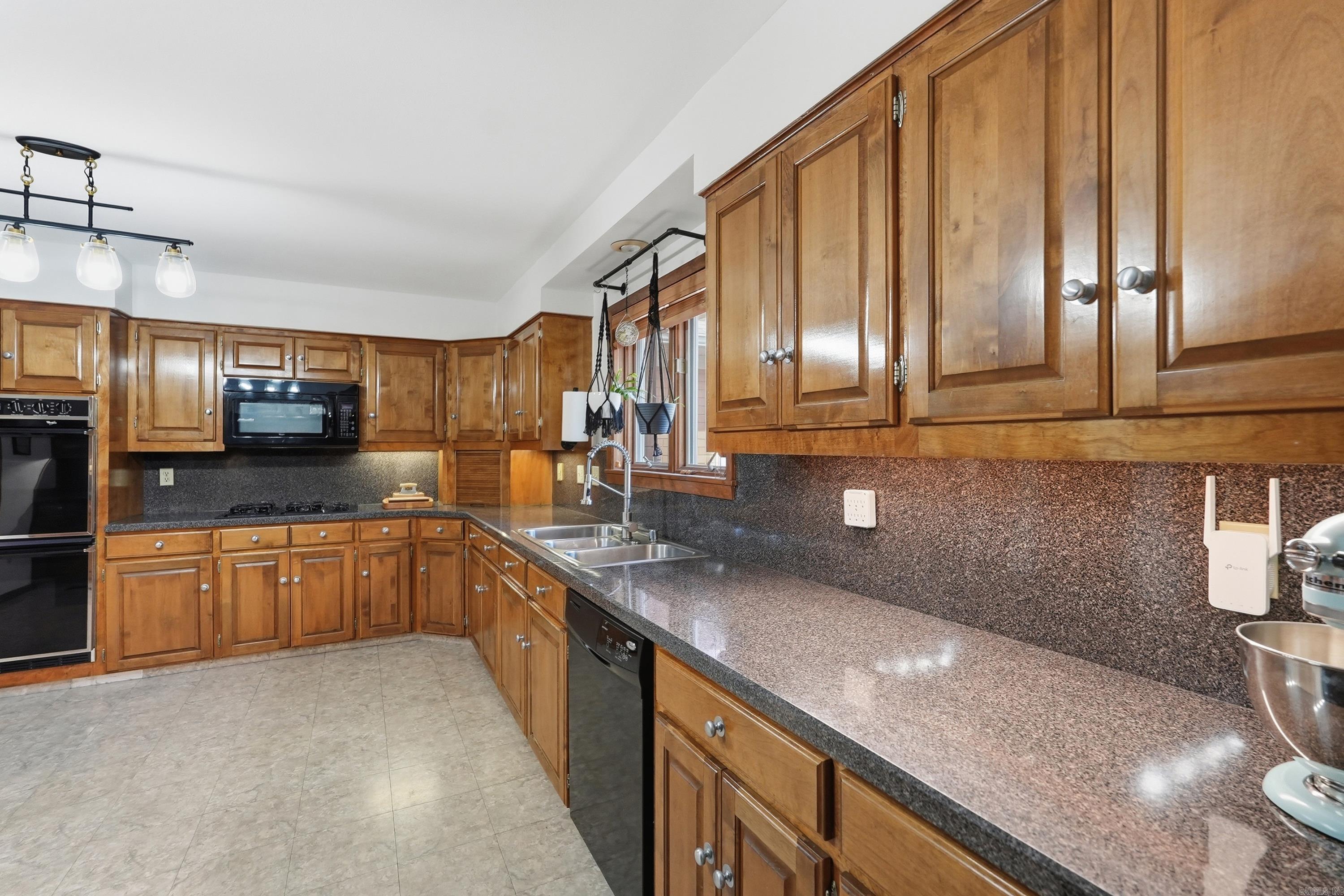 1190 Cambridge  Benton, AR
