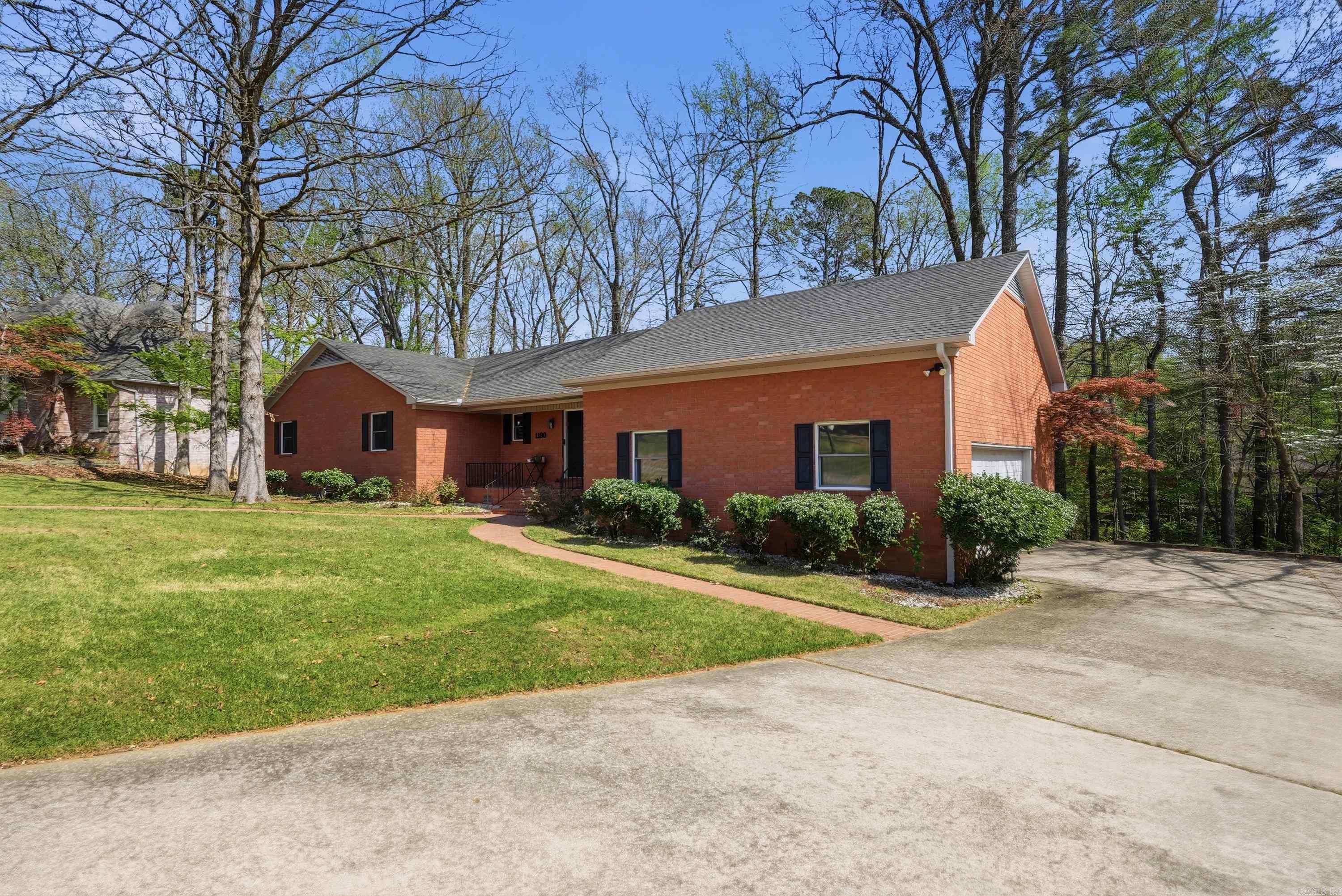 1190 Cambridge  Benton, AR