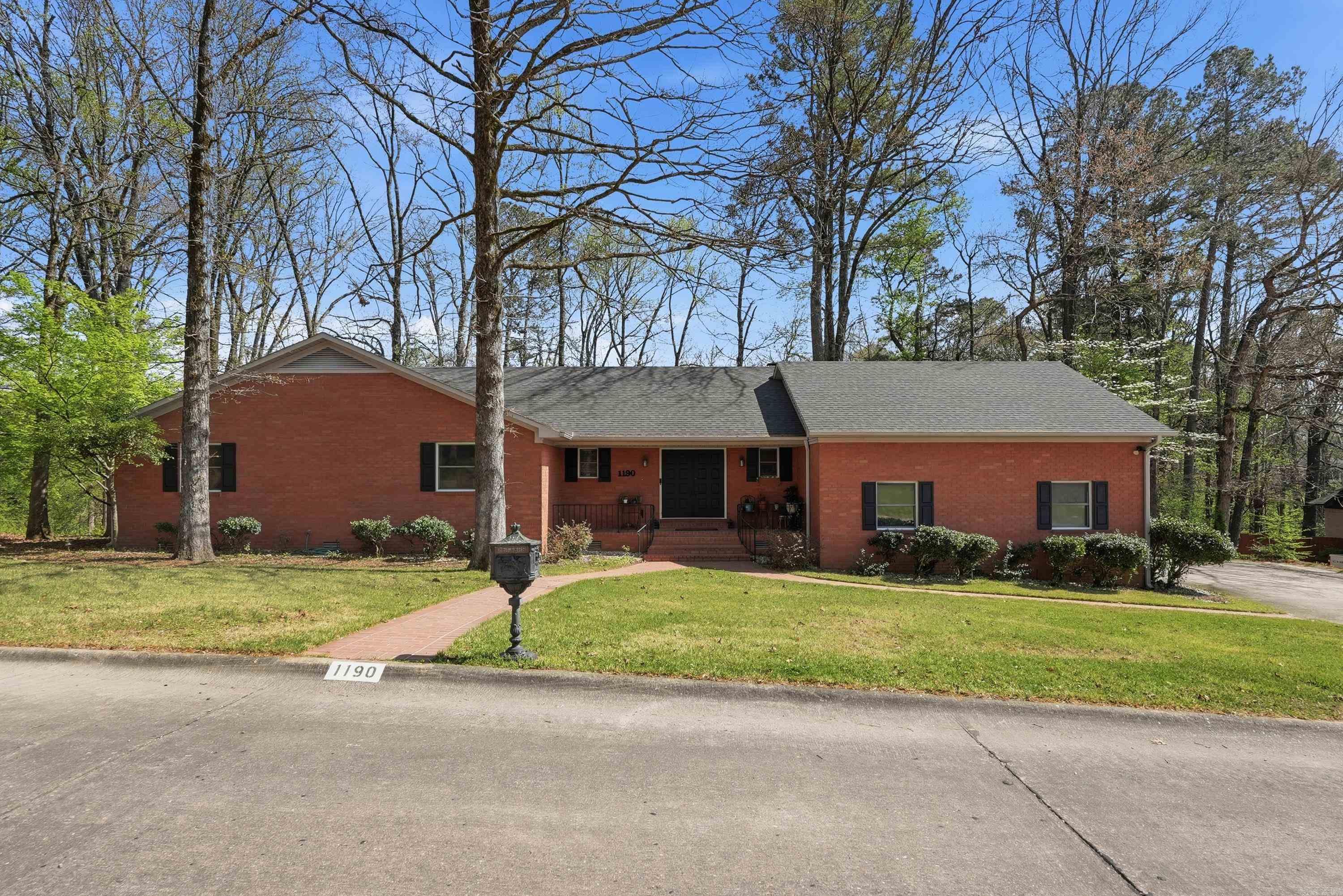 1190 Cambridge  Benton, AR
