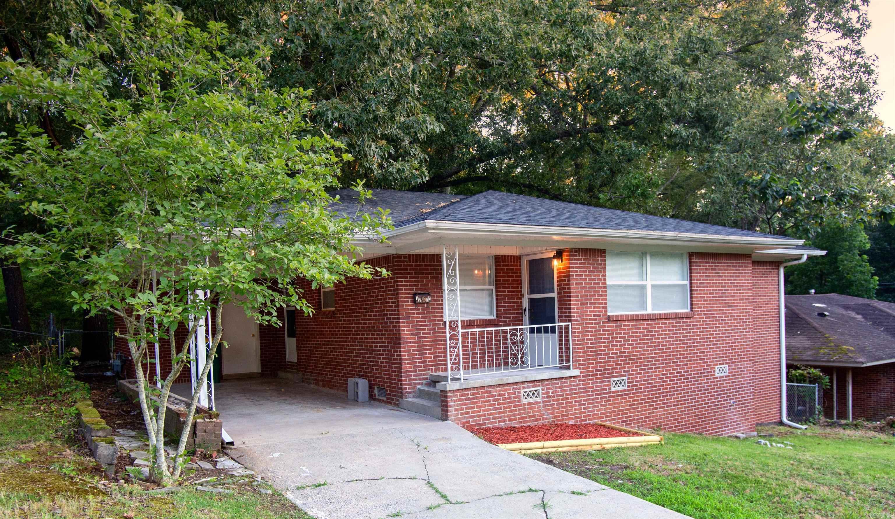 6905 W 34th  Little Rock, AR