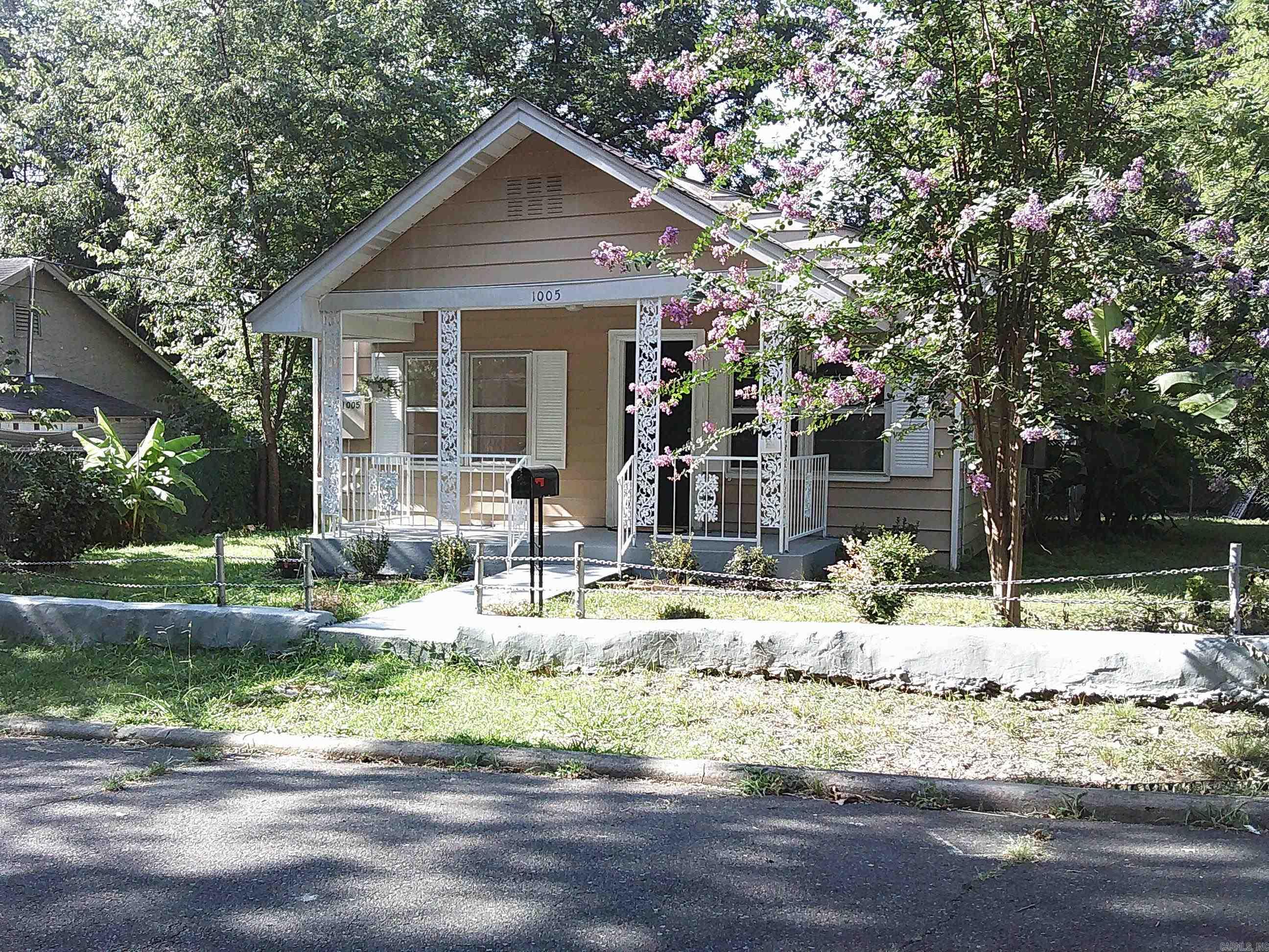1005 Rector  Hot Springs, AR