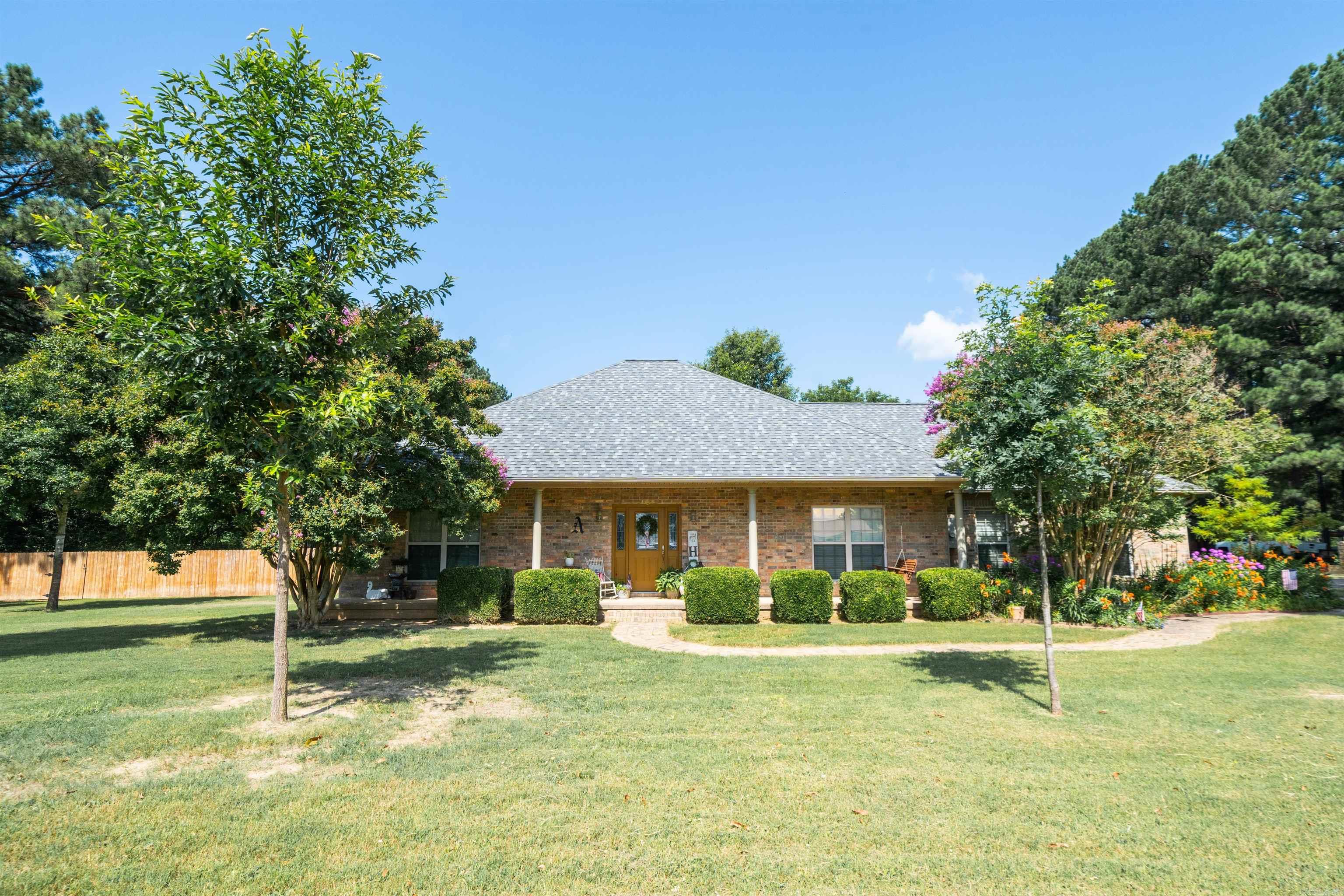 24 Sue  Conway, AR