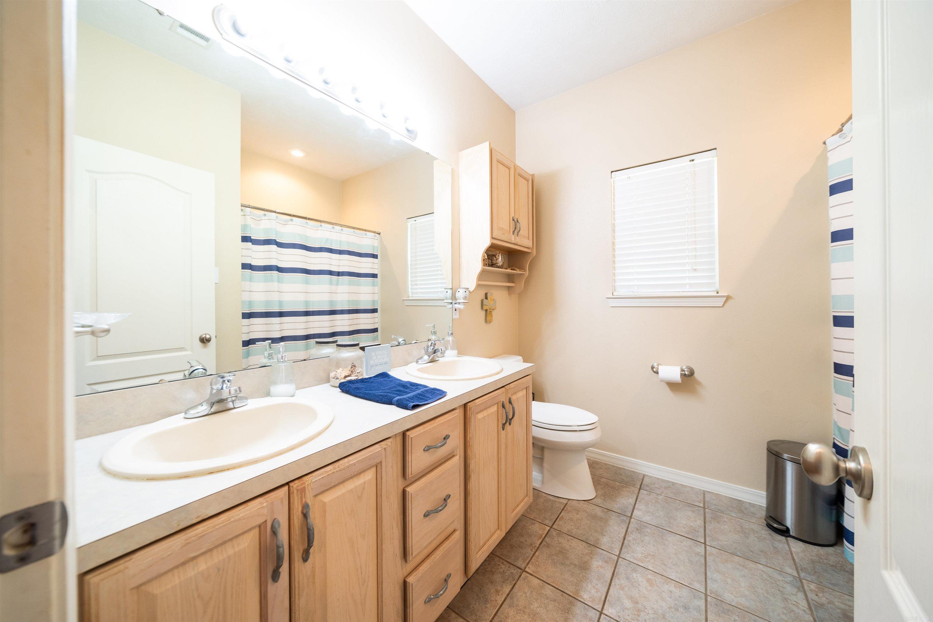 24 Sue  Conway, AR