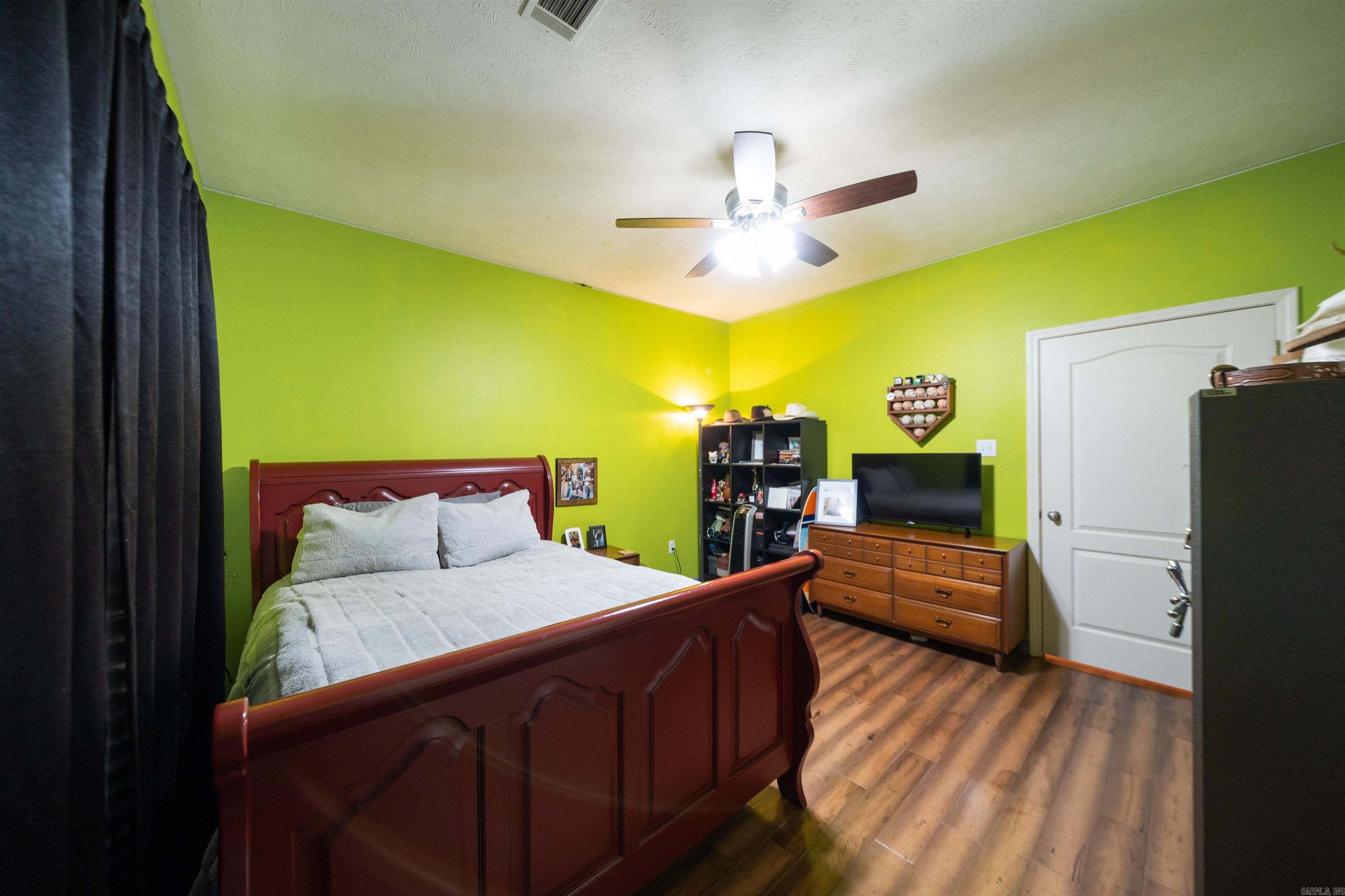 24 Sue  Conway, AR