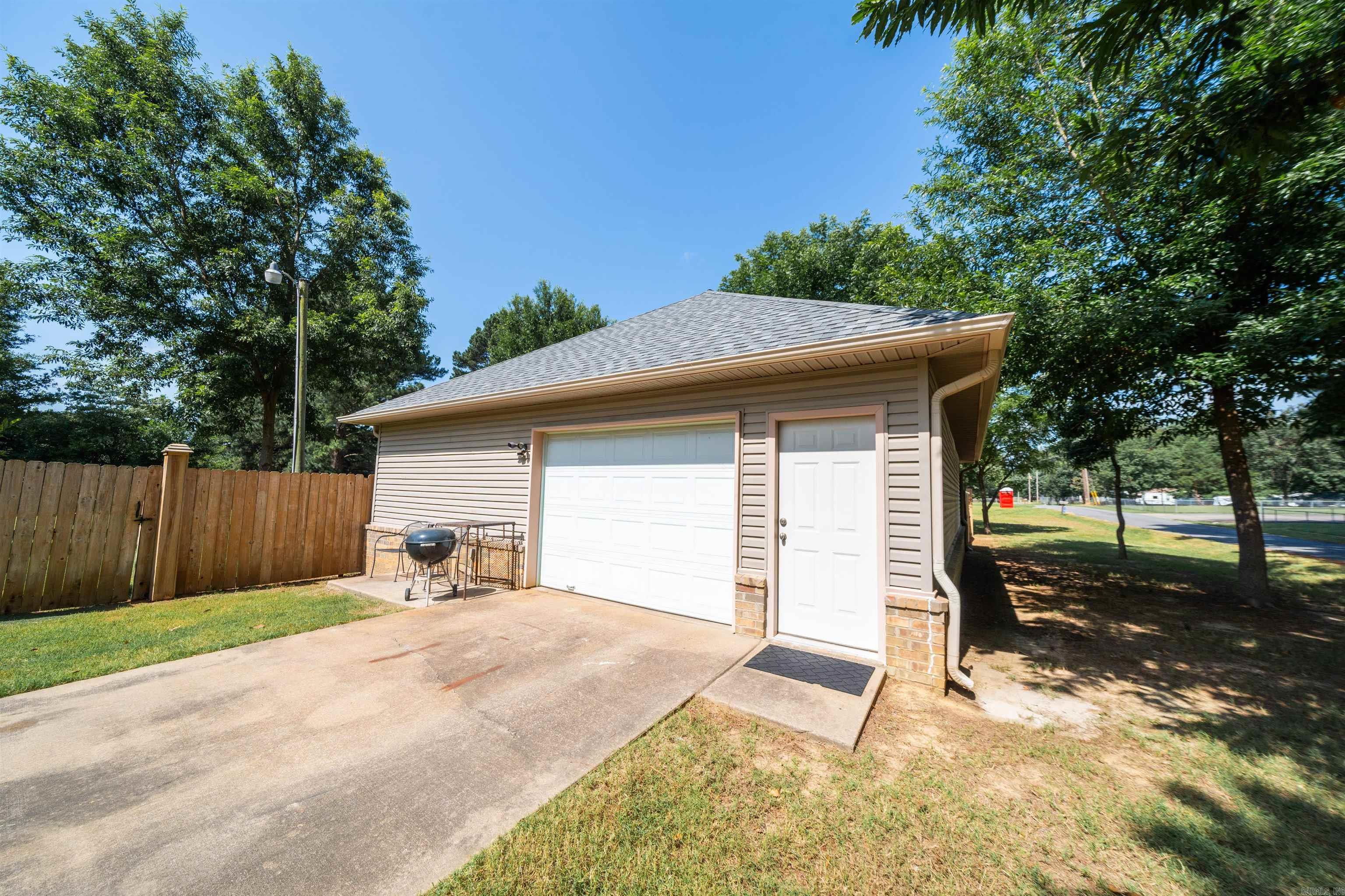 24 Sue  Conway, AR