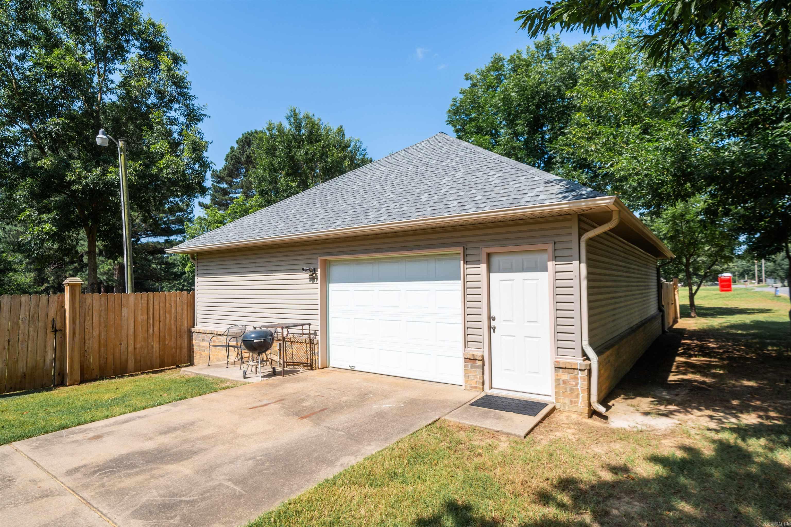 24 Sue  Conway, AR