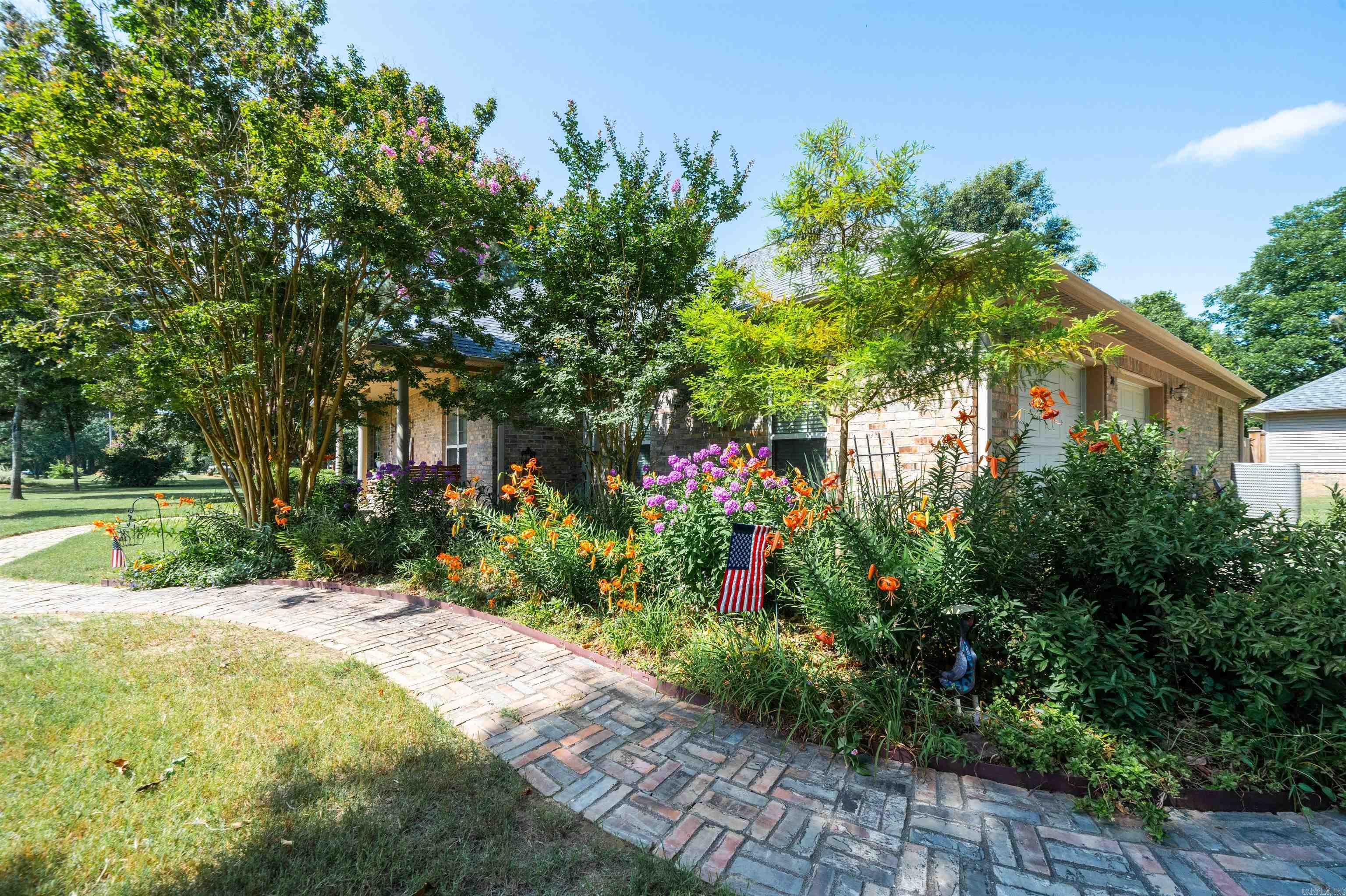 24 Sue  Conway, AR