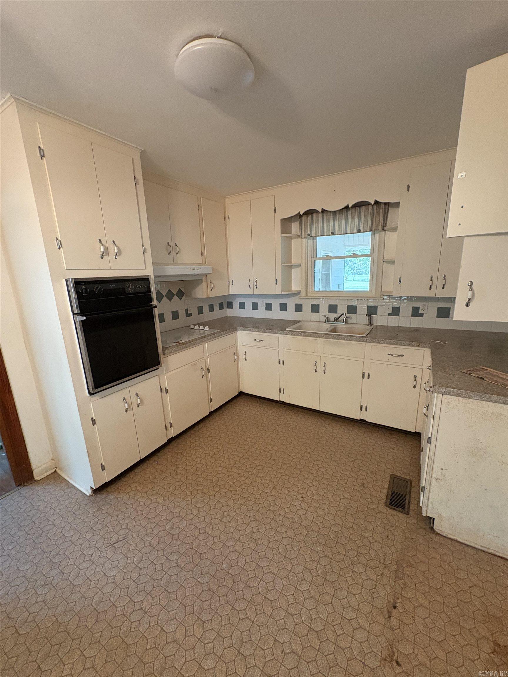 2301 Beauchamp  Little Rock, AR