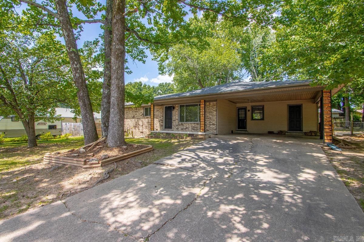1025 Oakhurst  Jacksonville, AR