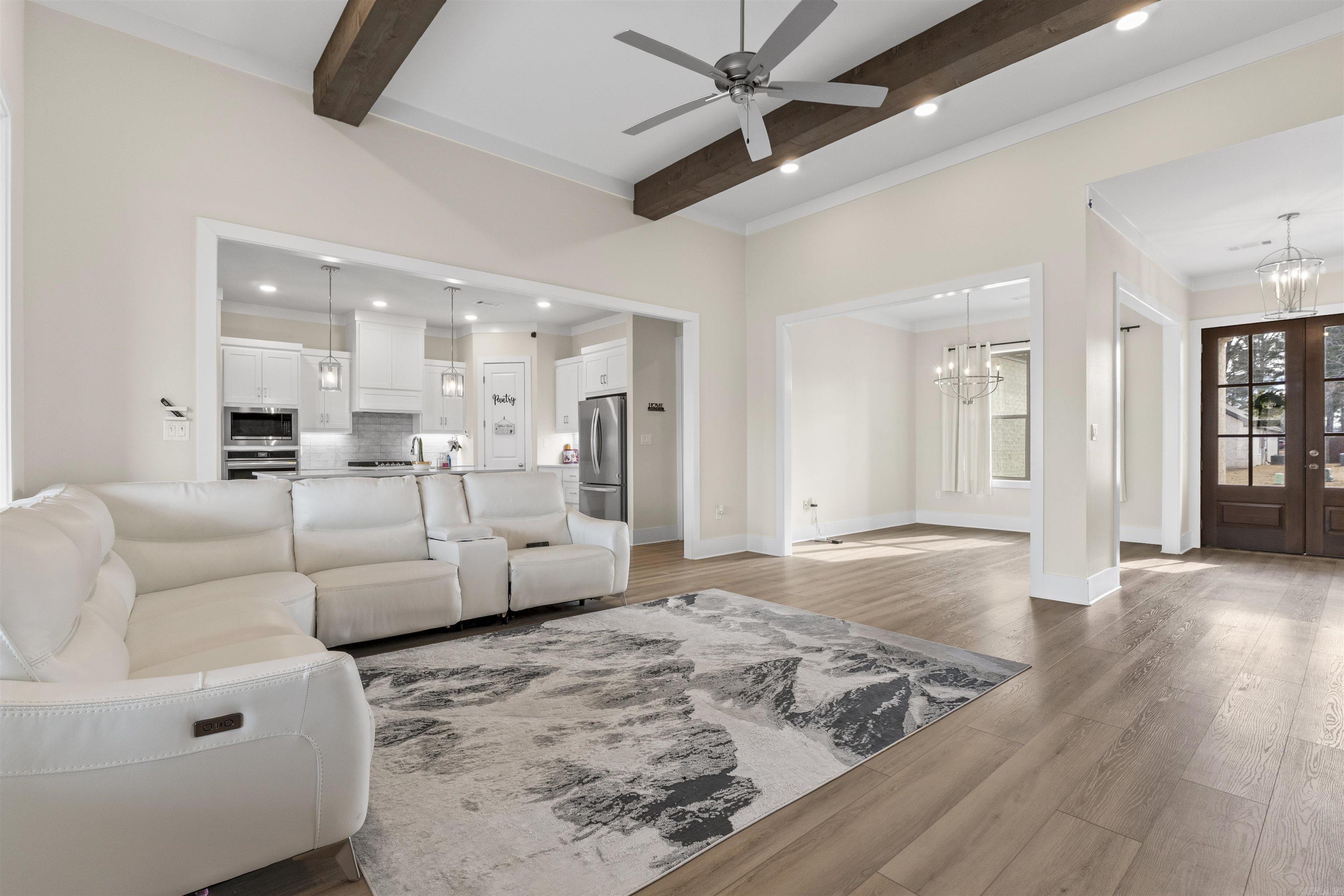 75 Lucia  Maumelle, AR