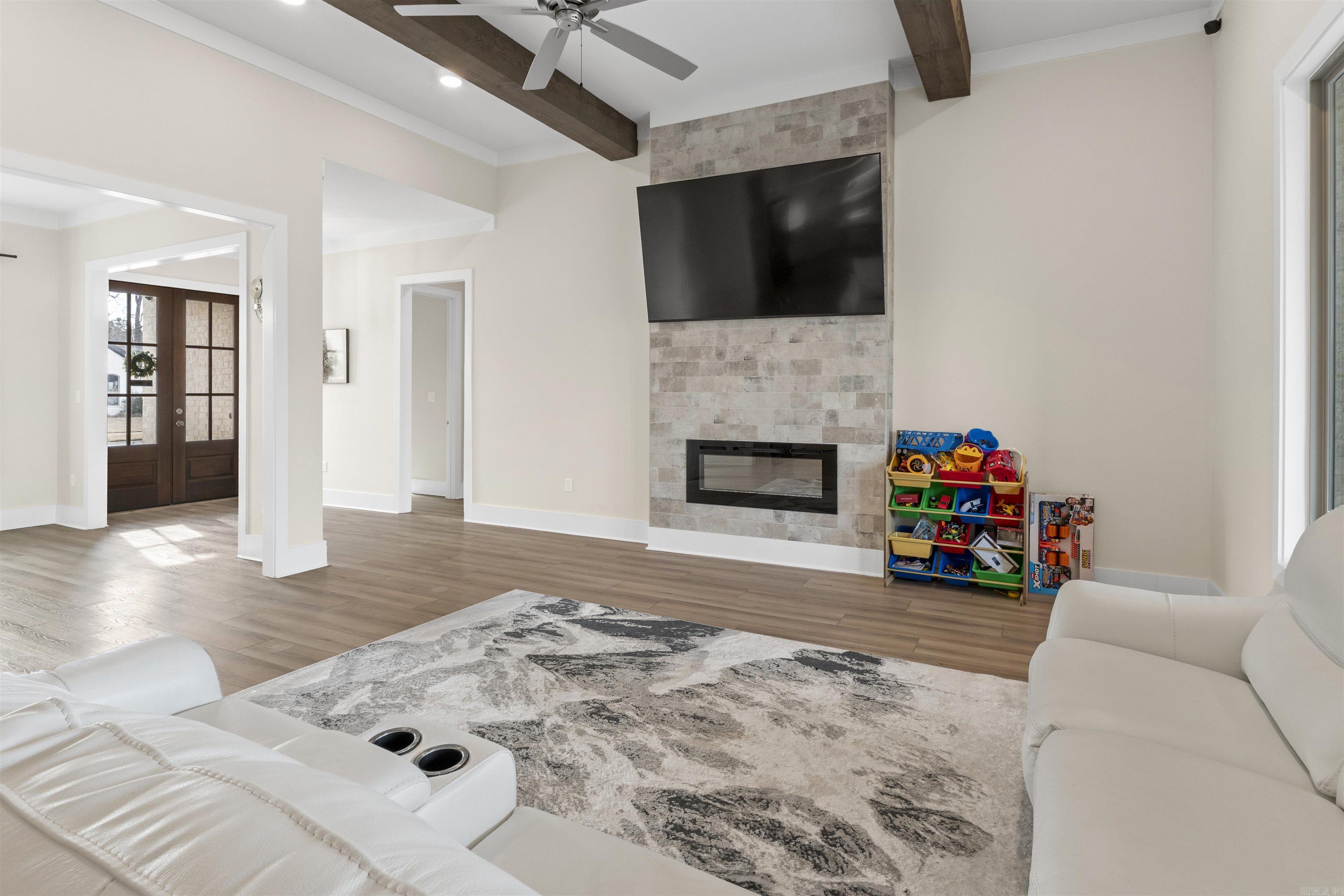 75 Lucia  Maumelle, AR