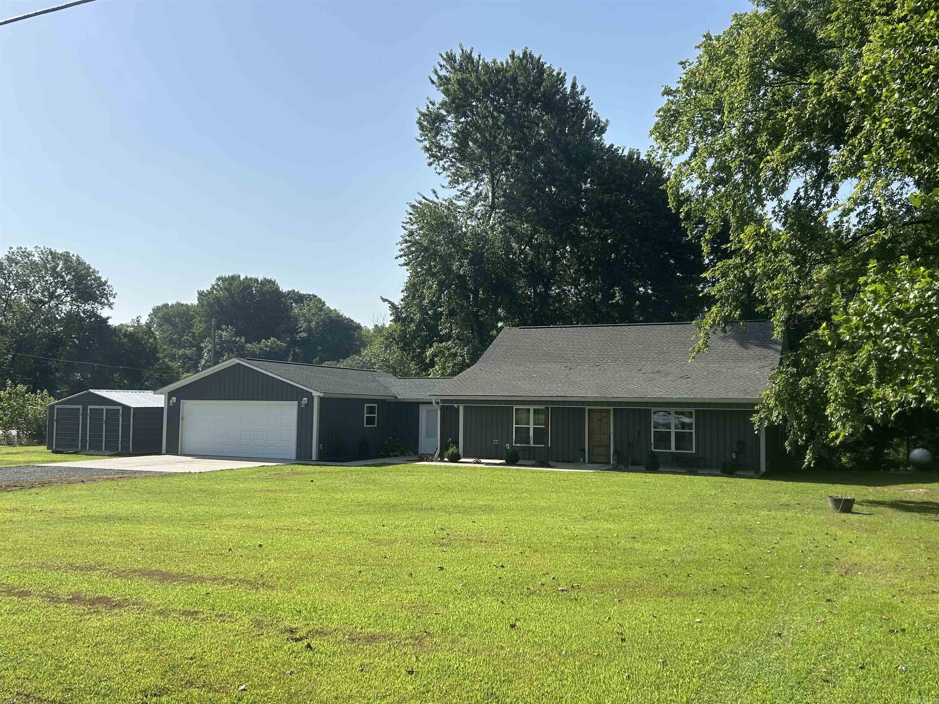 11 River Drive Estates North  Pangburn, AR