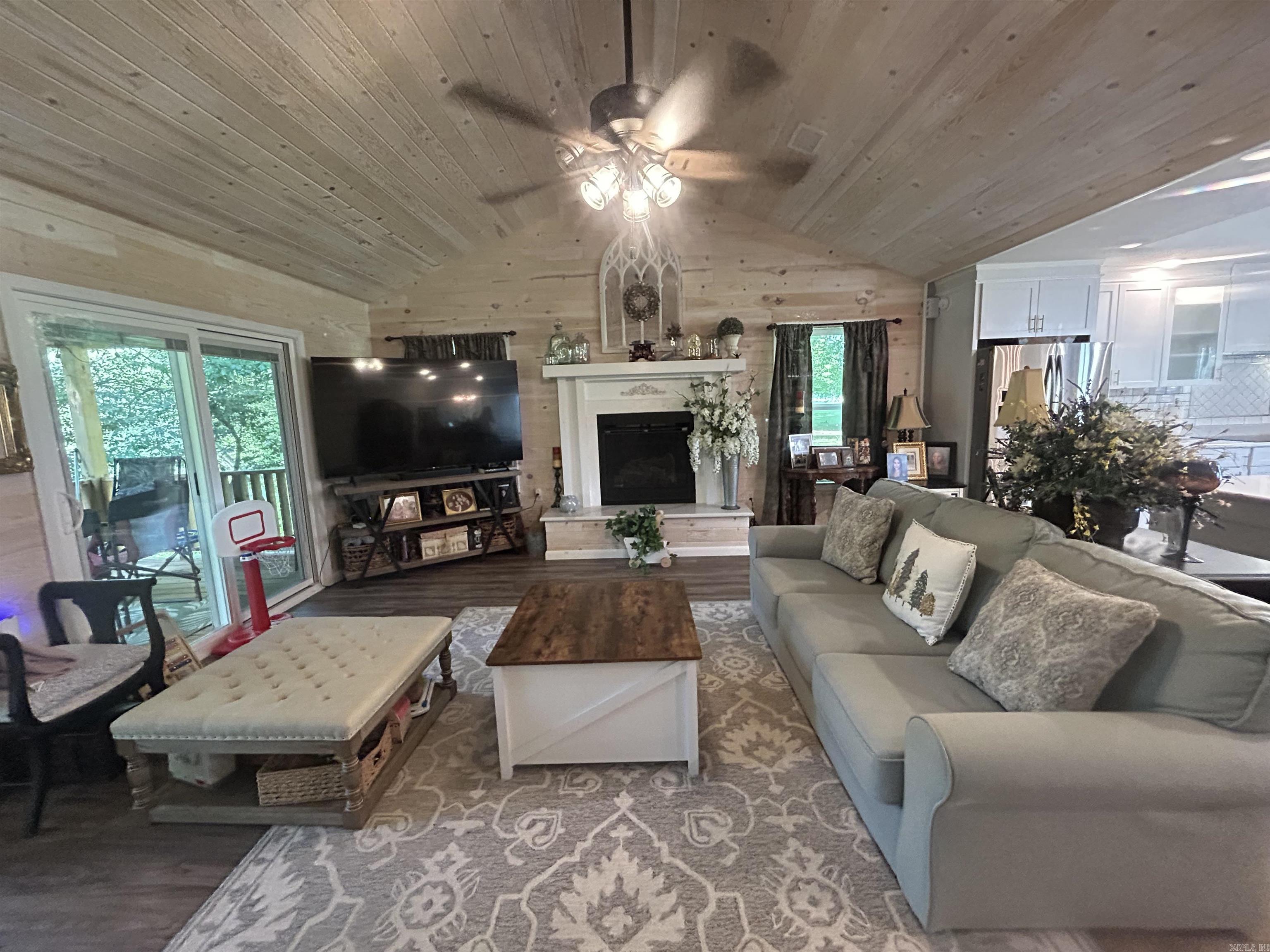 11 River Drive Estates North  Pangburn, AR