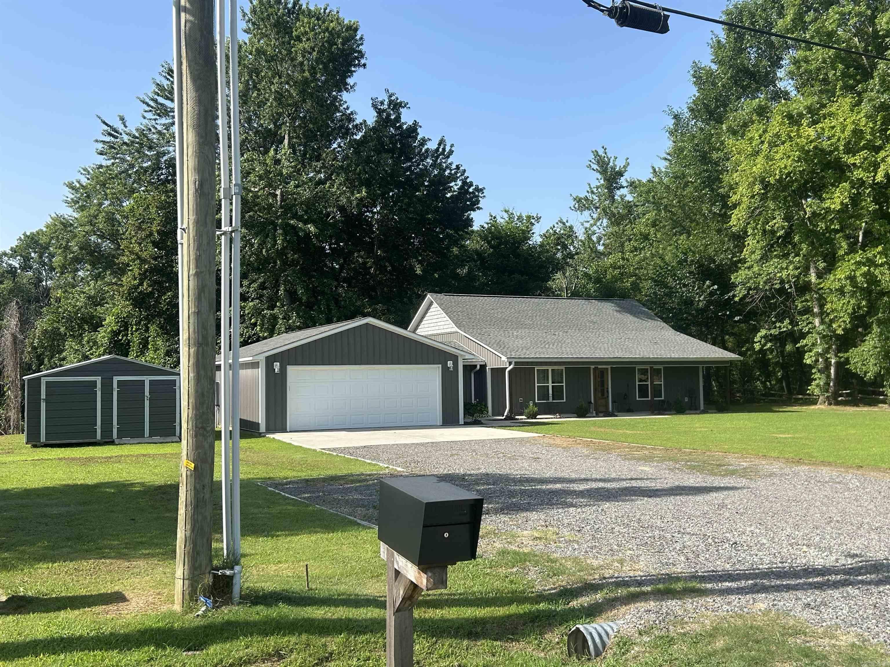 11 River Drive Estates North  Pangburn, AR