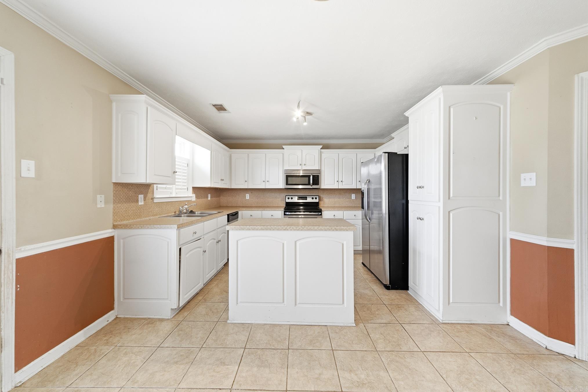 7 Moonlight  Ward, AR