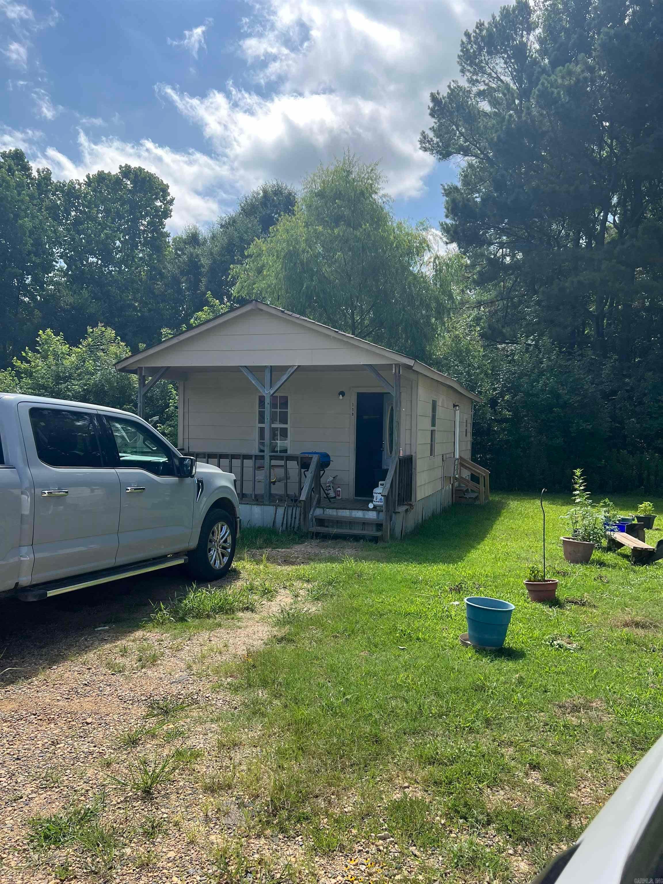901 E Collin Raye  De Queen, AR