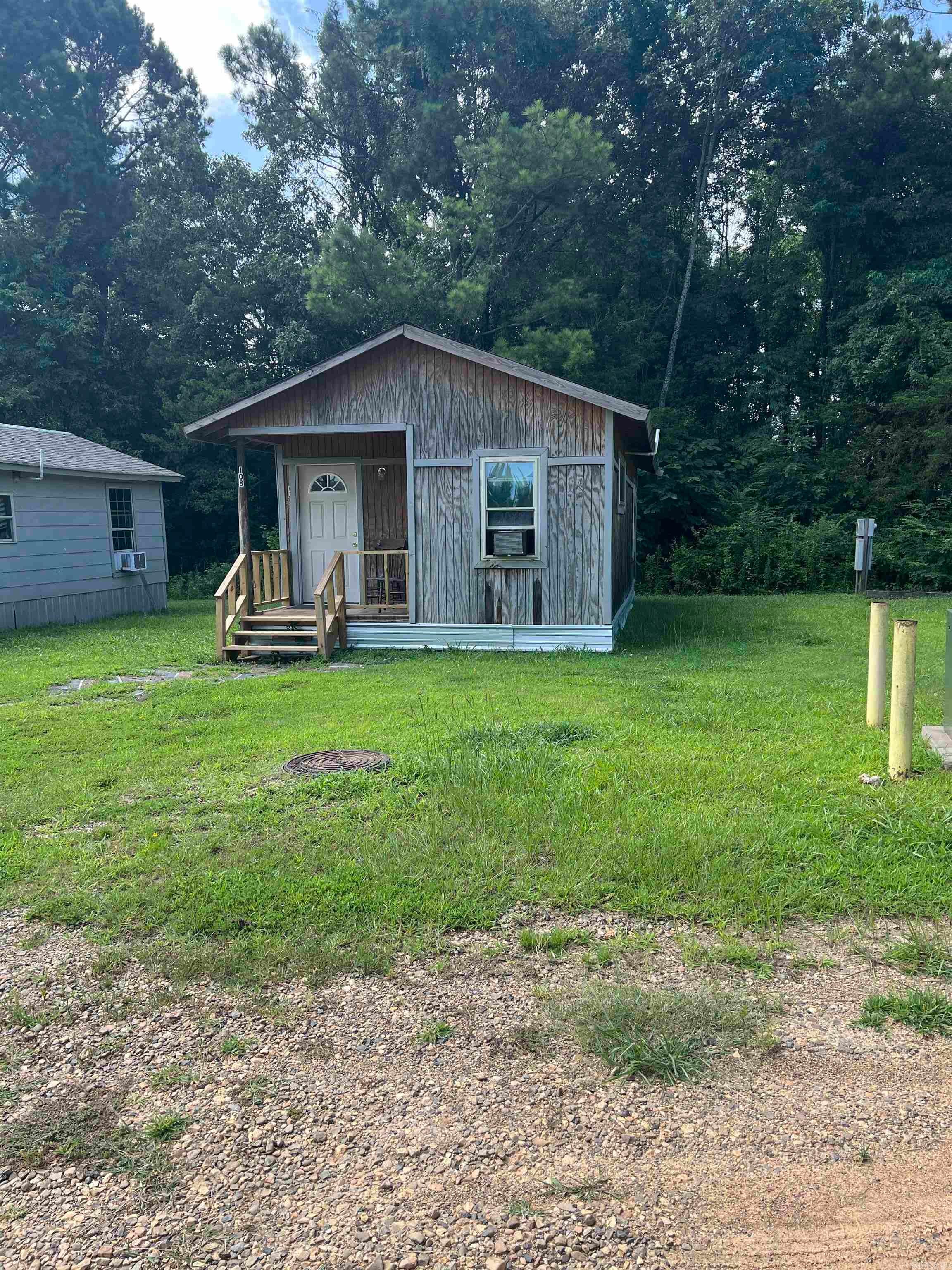 901 E Collin Raye  De Queen, AR