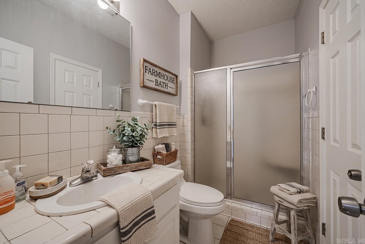 17 Ozark  Greenbrier, AR