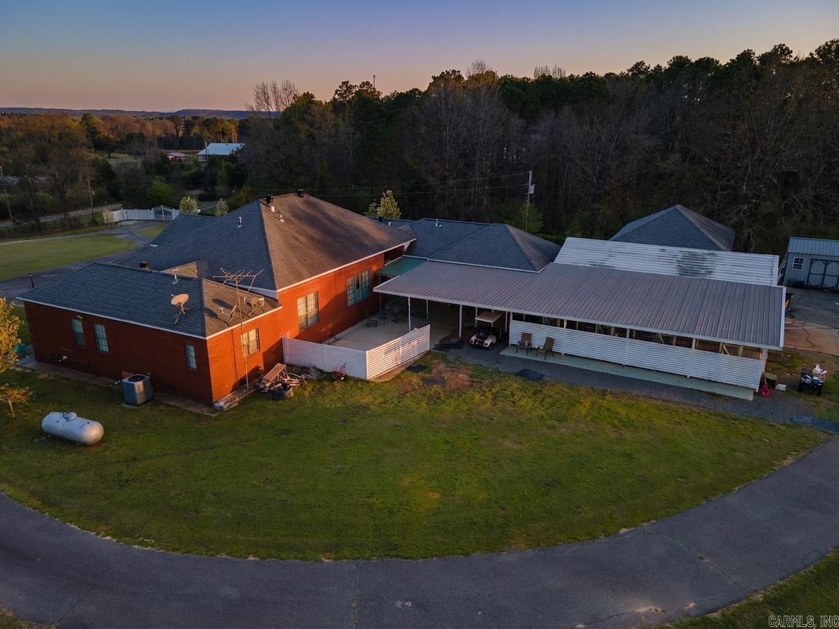 17 Ozark  Greenbrier, AR