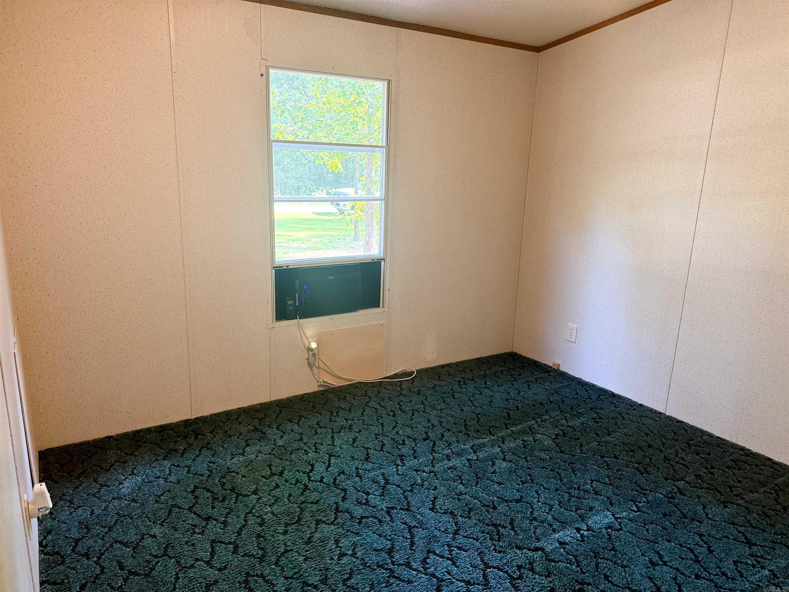 75 Howard Road  Greers Ferry, AR