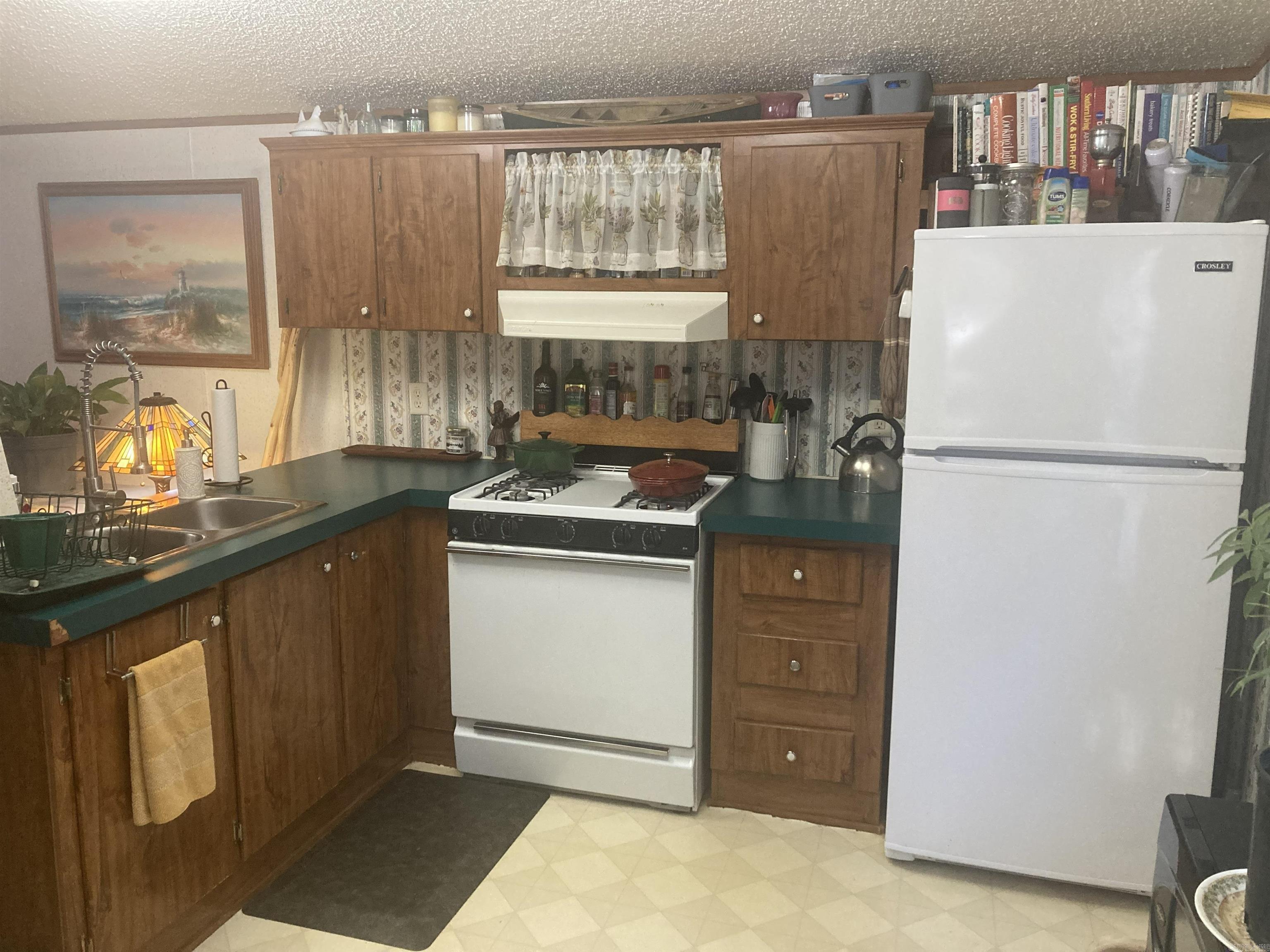 75 Howard Road  Greers Ferry, AR