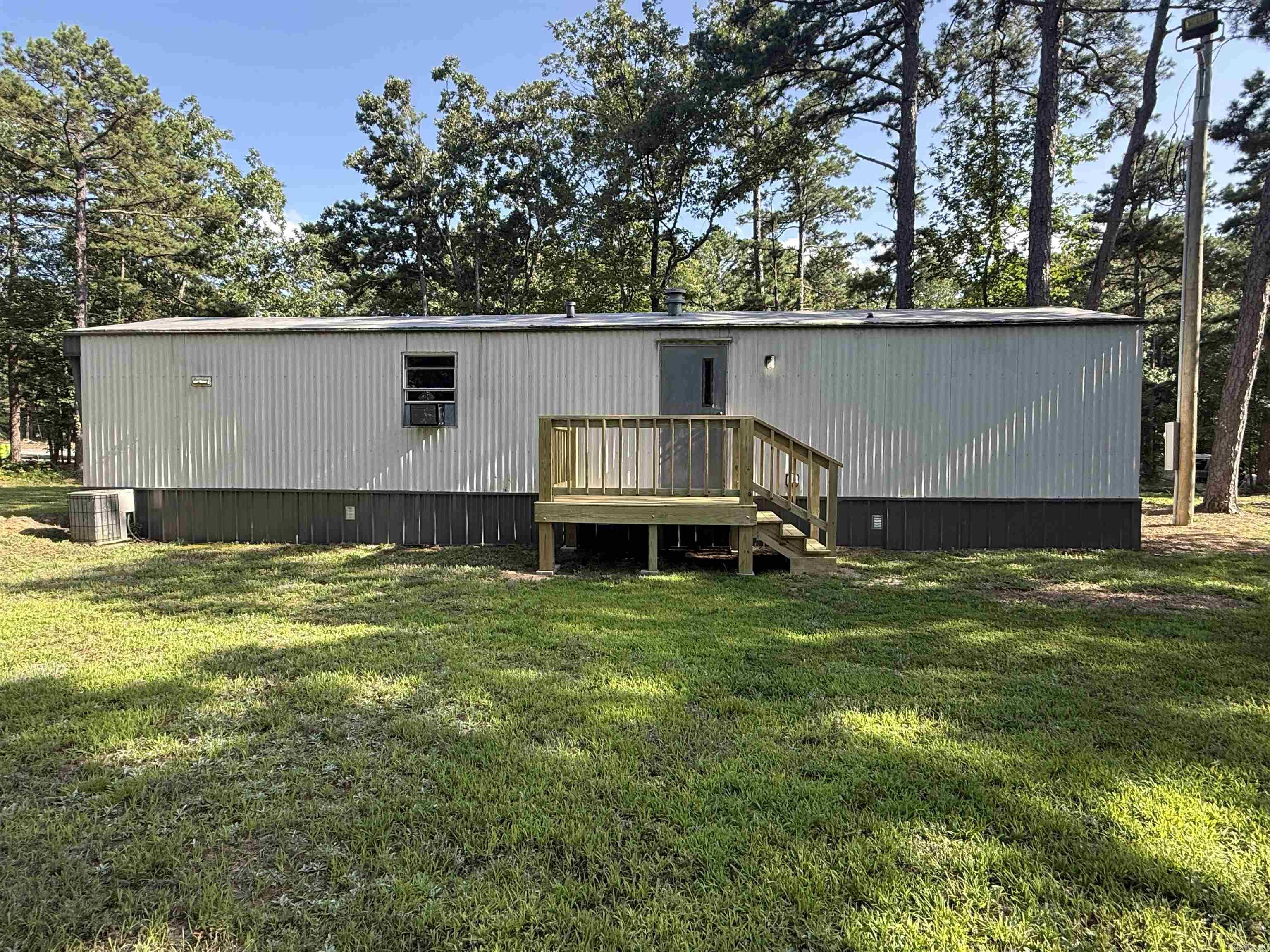 75 Howard Road  Greers Ferry, AR
