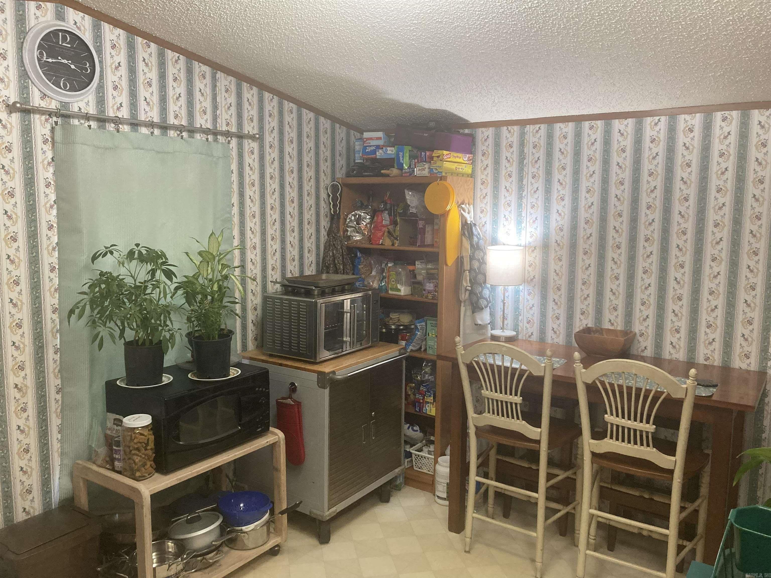75 Howard Road  Greers Ferry, AR