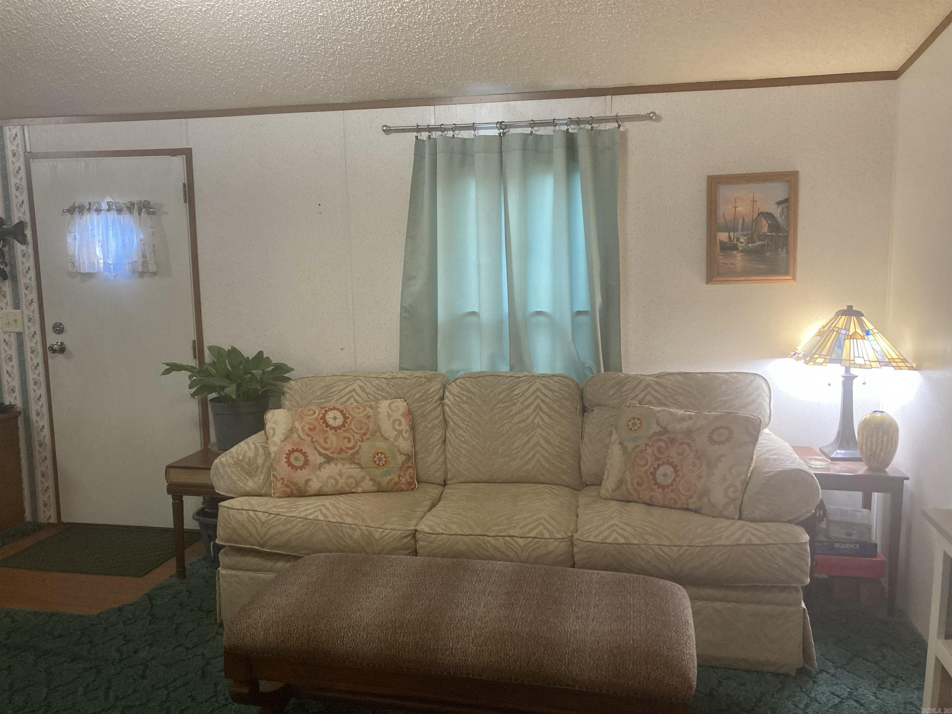 75 Howard Road  Greers Ferry, AR