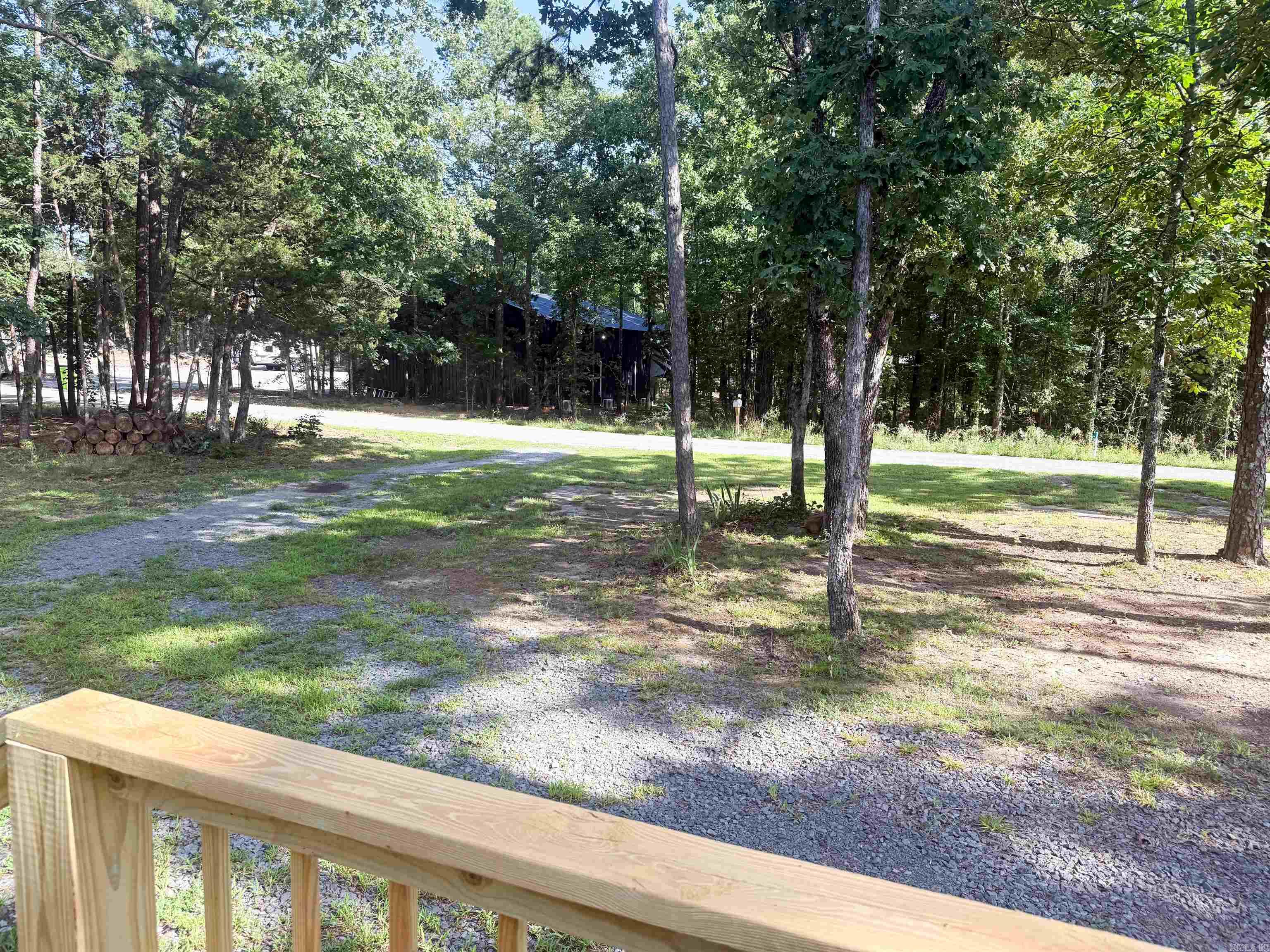 75 Howard Road  Greers Ferry, AR