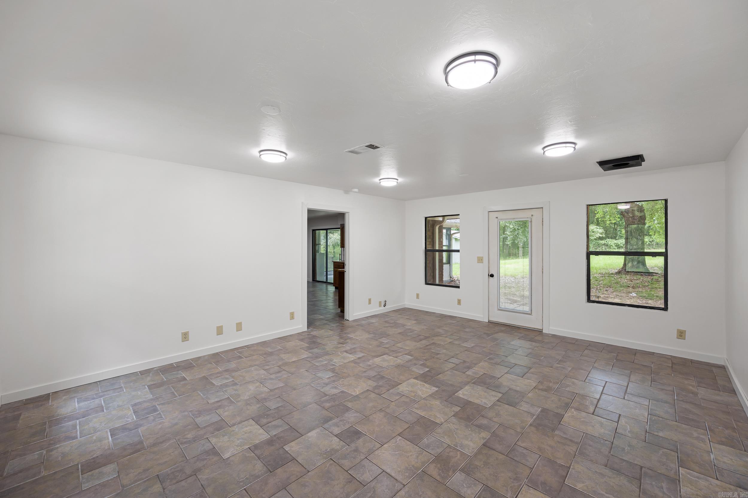826 E 164  Dover, AR