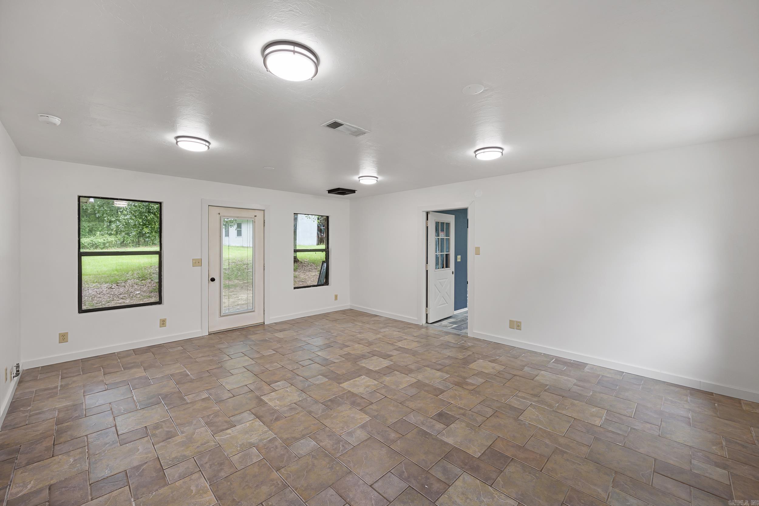 826 E 164  Dover, AR