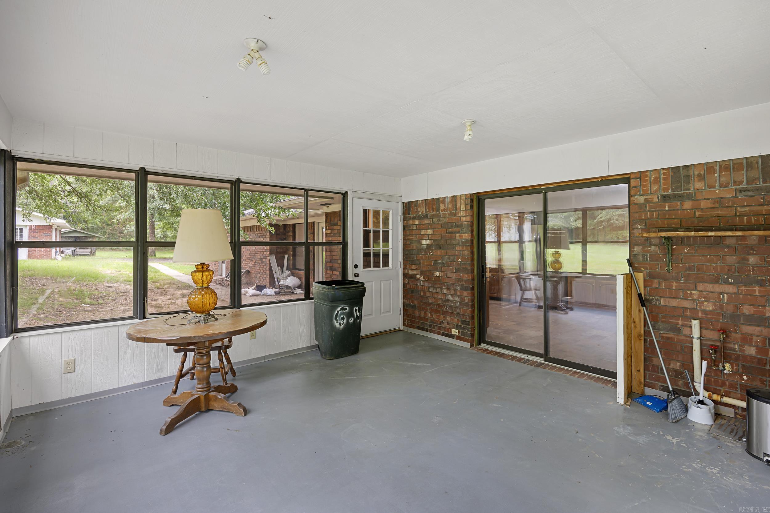 826 E 164  Dover, AR
