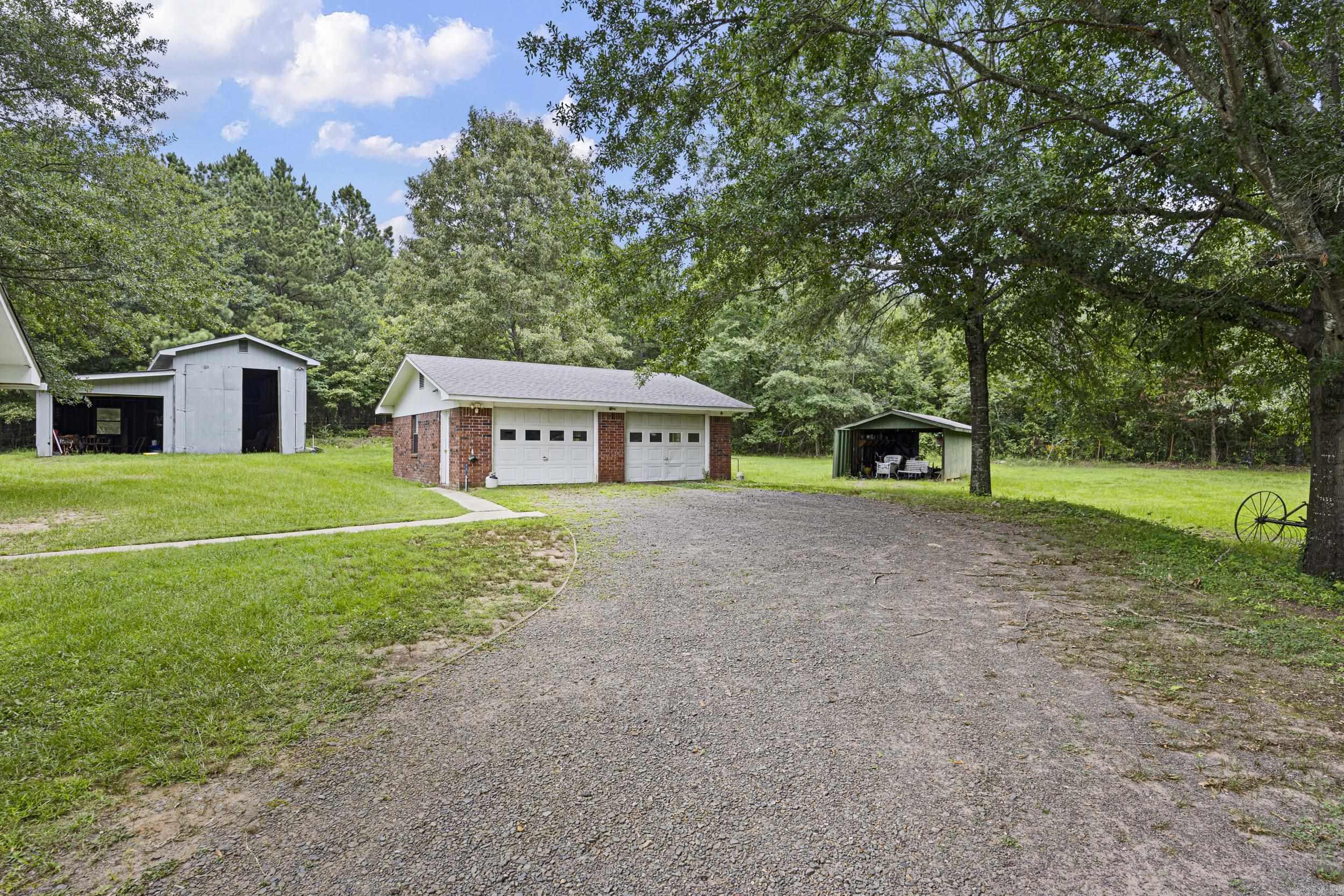 826 E 164  Dover, AR