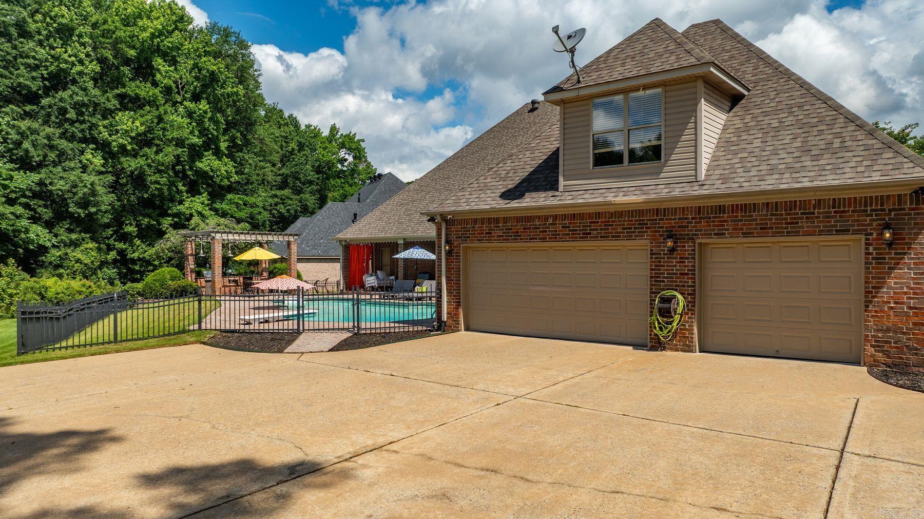 127 Grenoble  Maumelle, AR