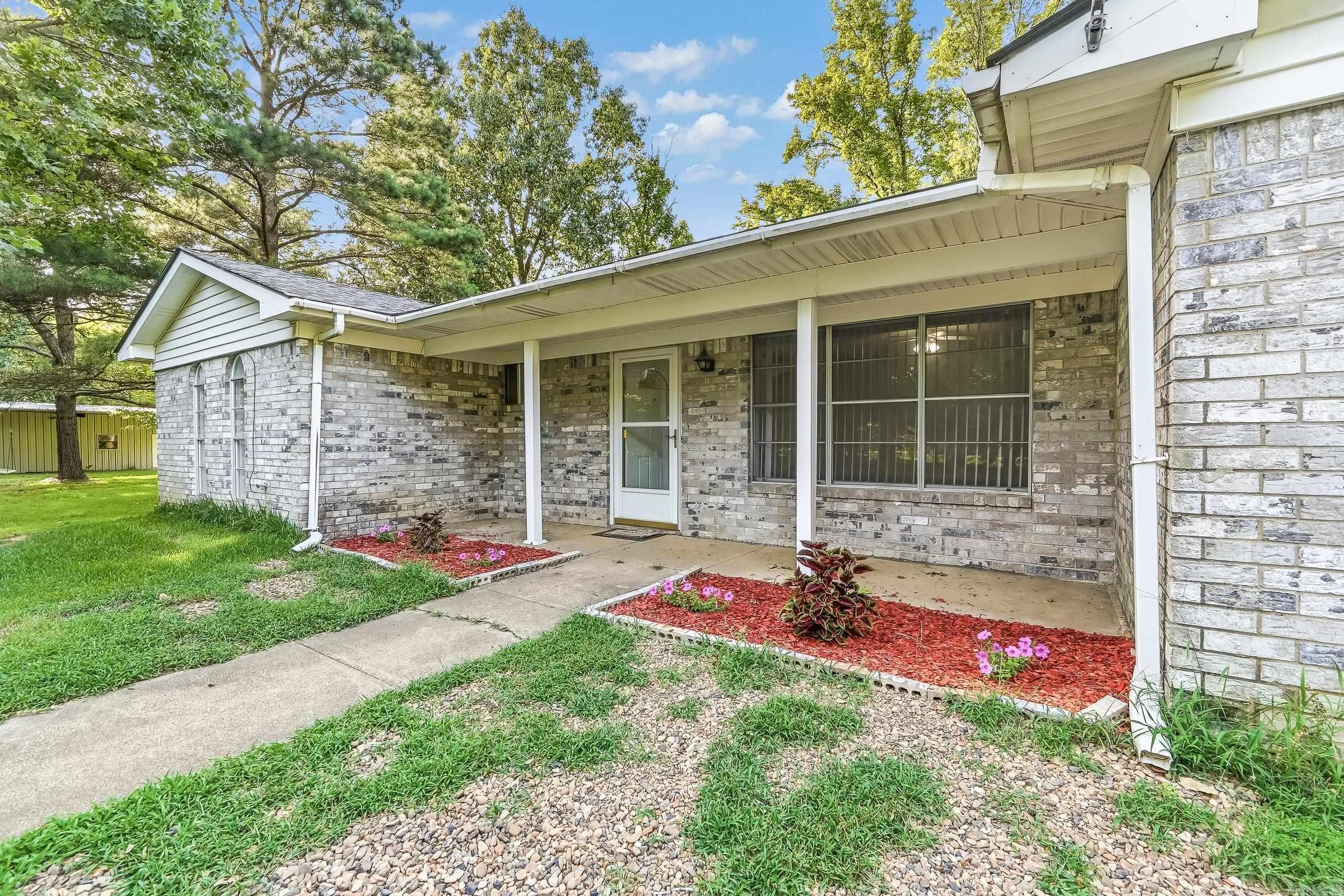 111 Angel Walk Ln  De Queen, AR