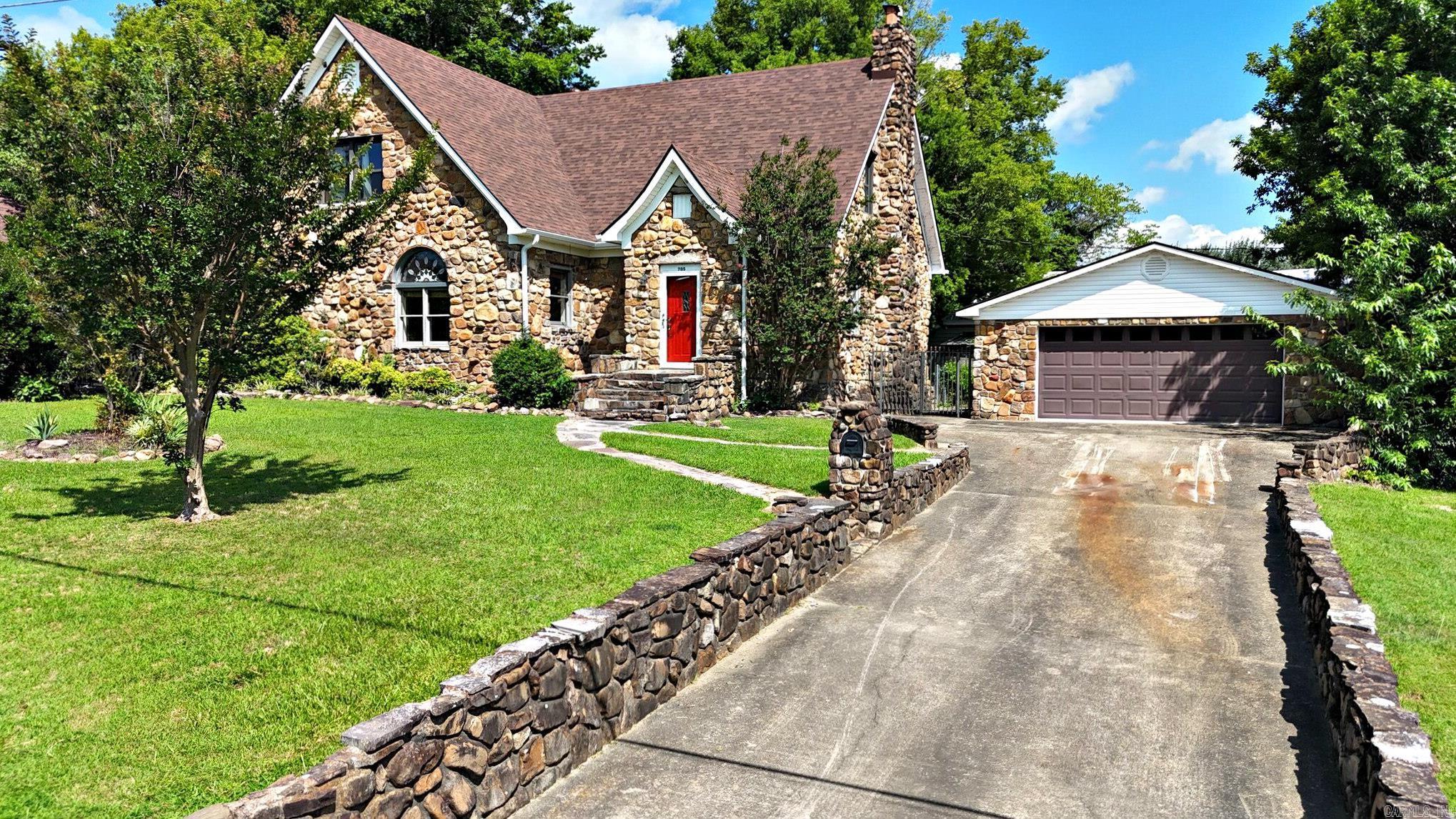 705 Church Avenue  Mena, AR