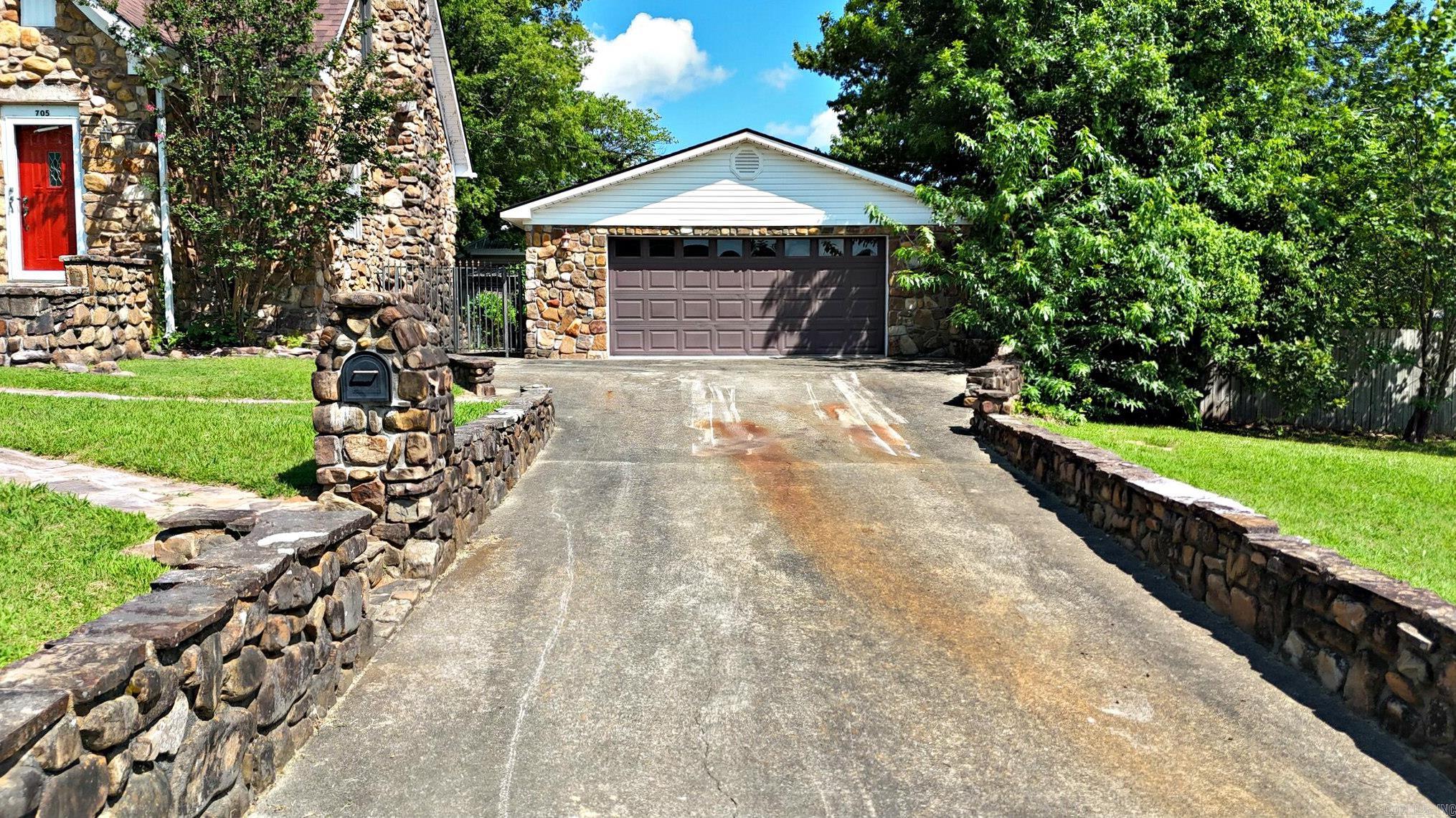 705 Church Avenue  Mena, AR