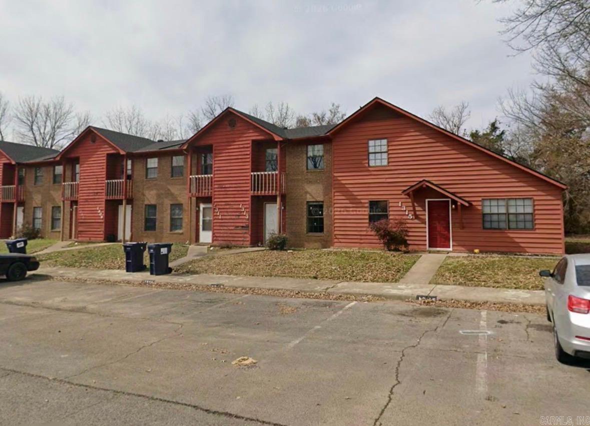 1315 N Nashville  Russellville, AR