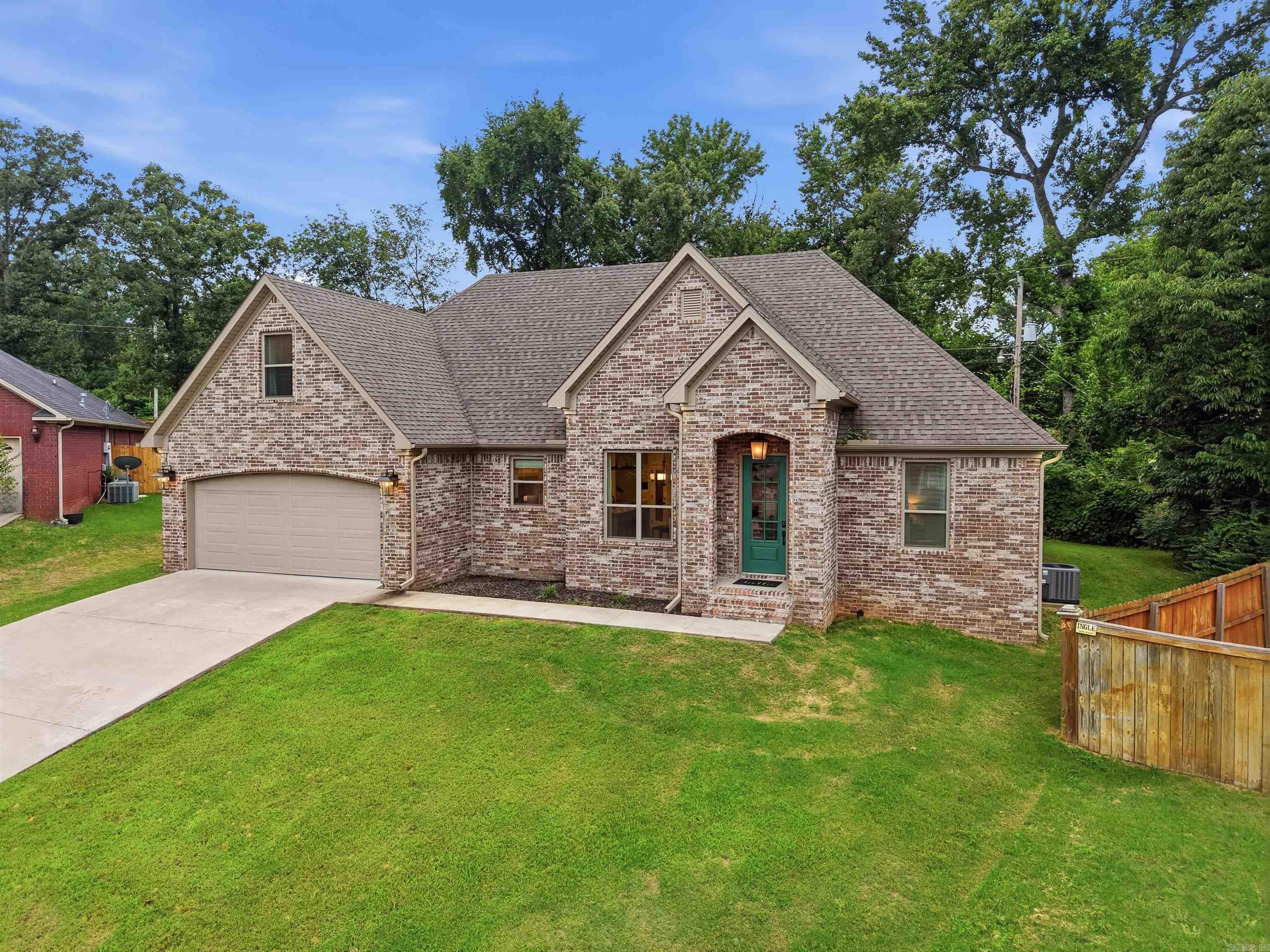 9748 Acorn  Sherwood, AR